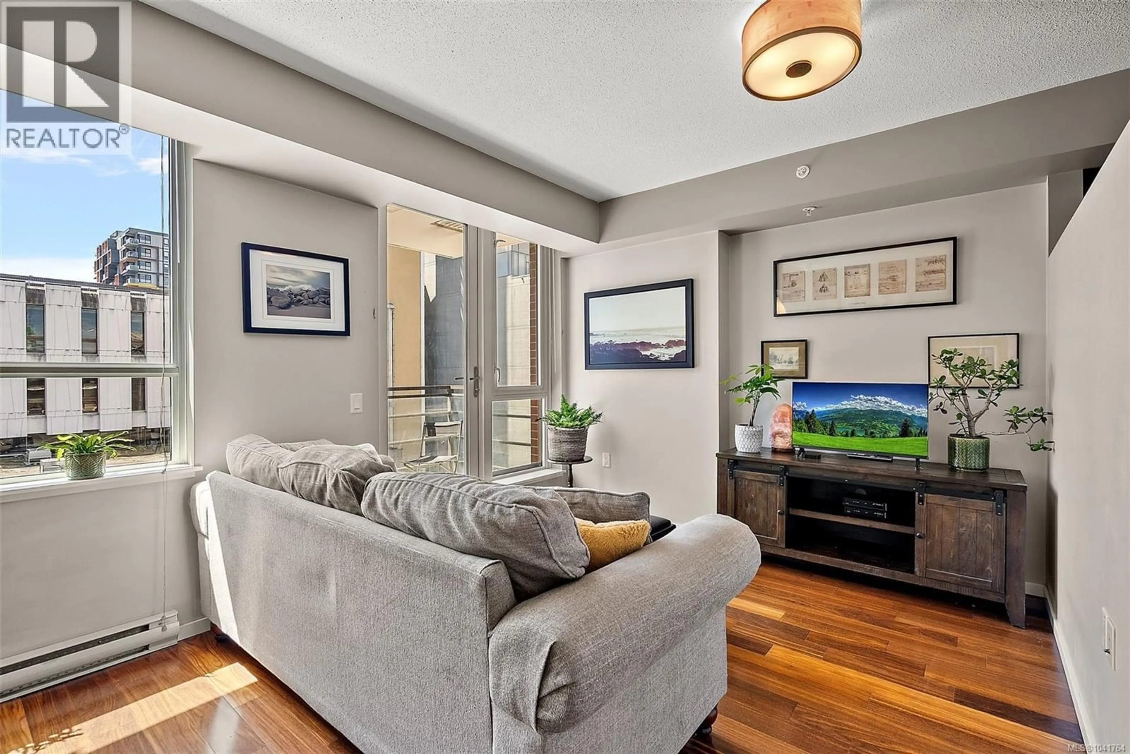 Living room with furniture, unknown for 404 - 834 JOHNSON STREET, Victoria British Columbia V8W1N3