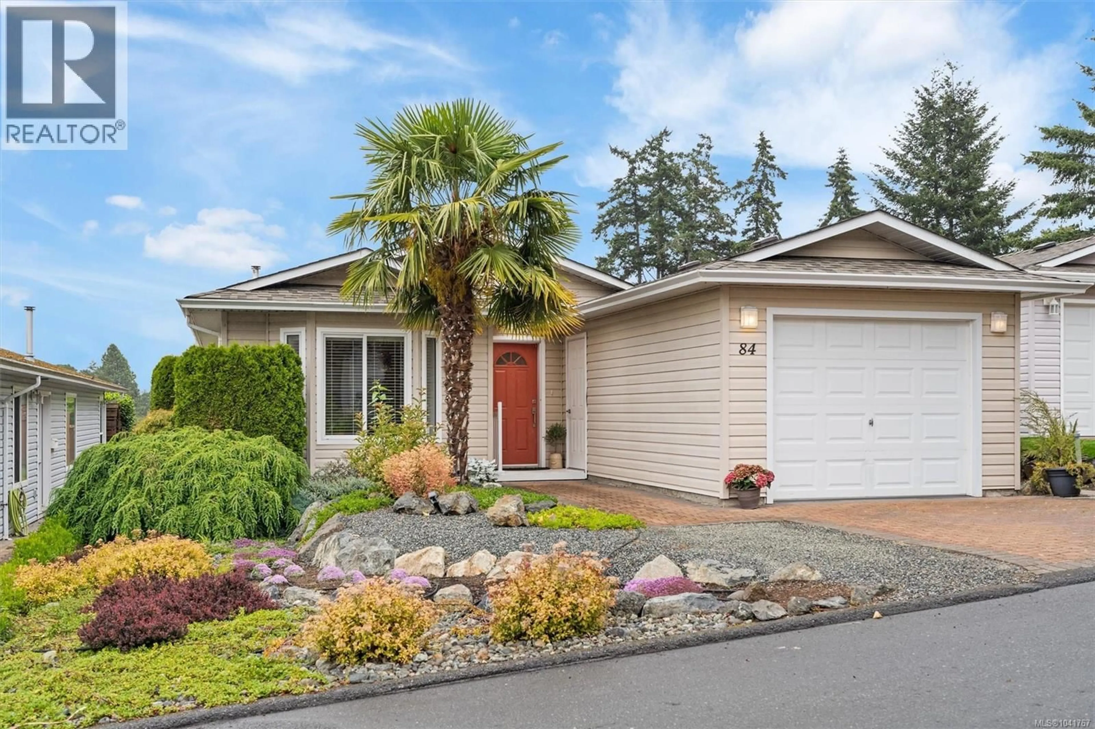 Home with vinyl exterior material, street for 84 WOLF LANE, View Royal British Columbia V9A7M2