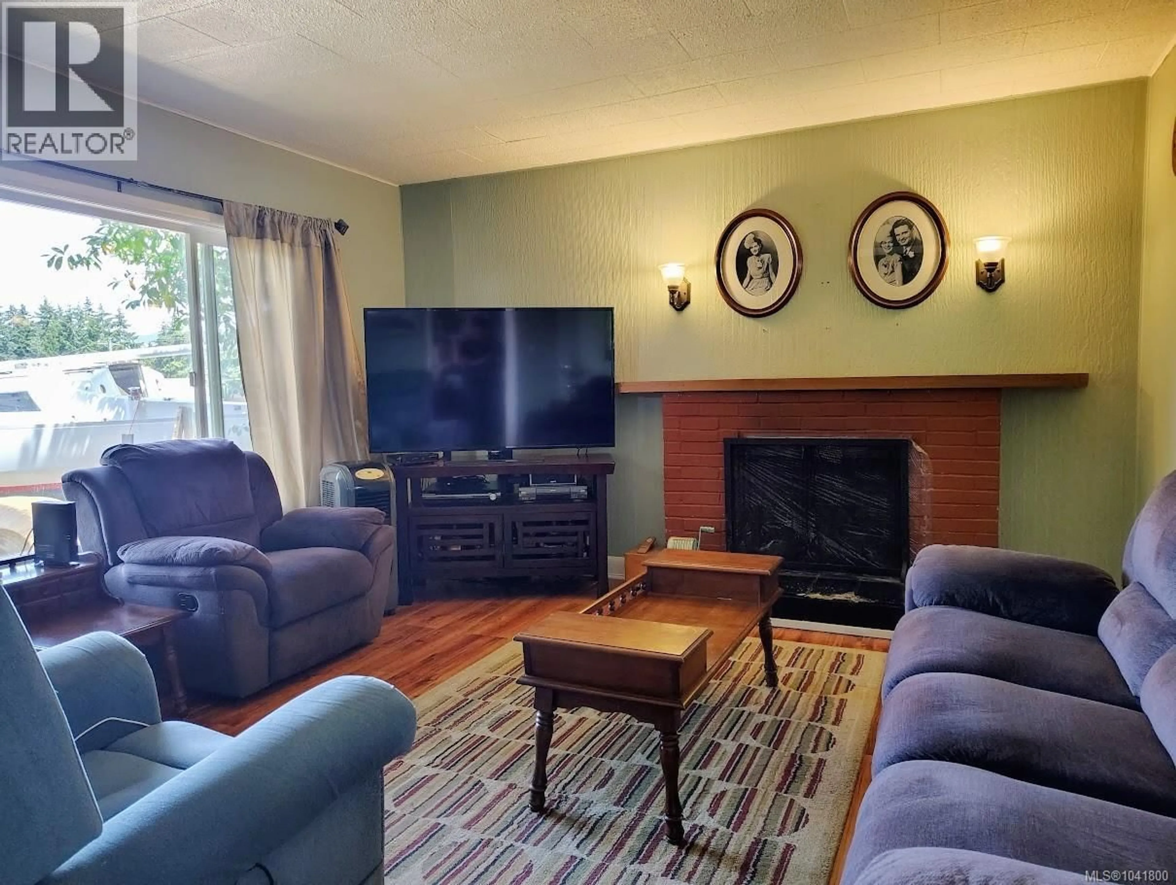 Living room with furniture, unknown for 4337 ARGYLE STREET, Port Alberni British Columbia V9Y1W6