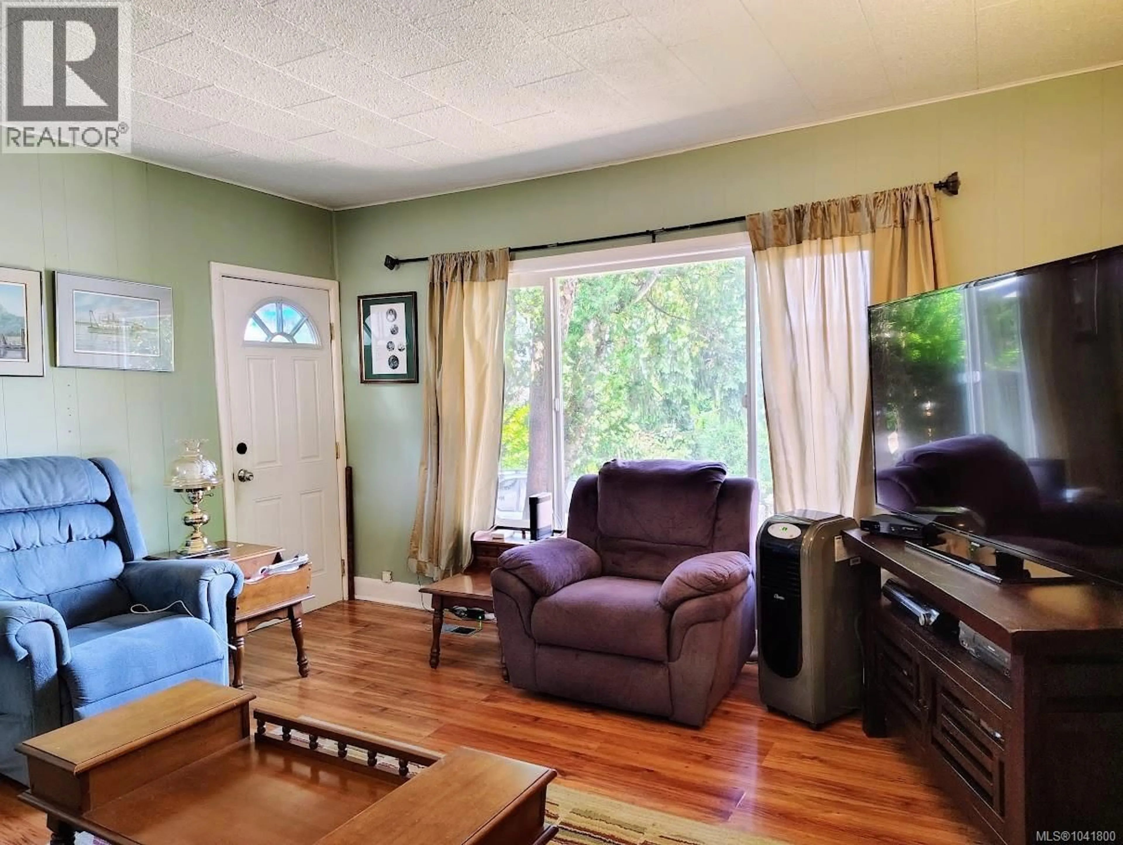 Living room with furniture, unknown for 4337 ARGYLE STREET, Port Alberni British Columbia V9Y1W6