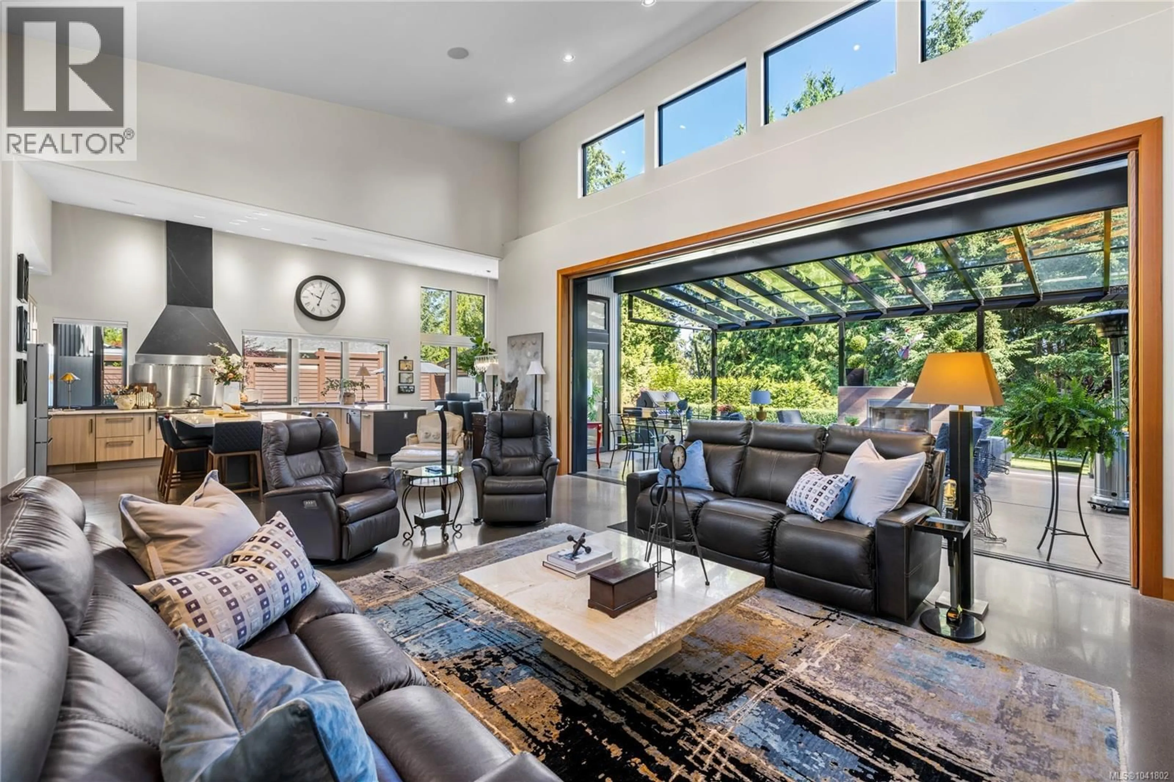 Living room with furniture, unknown for 163 SUNNINGDALE ROAD EAST, Qualicum Beach British Columbia V9K1L1
