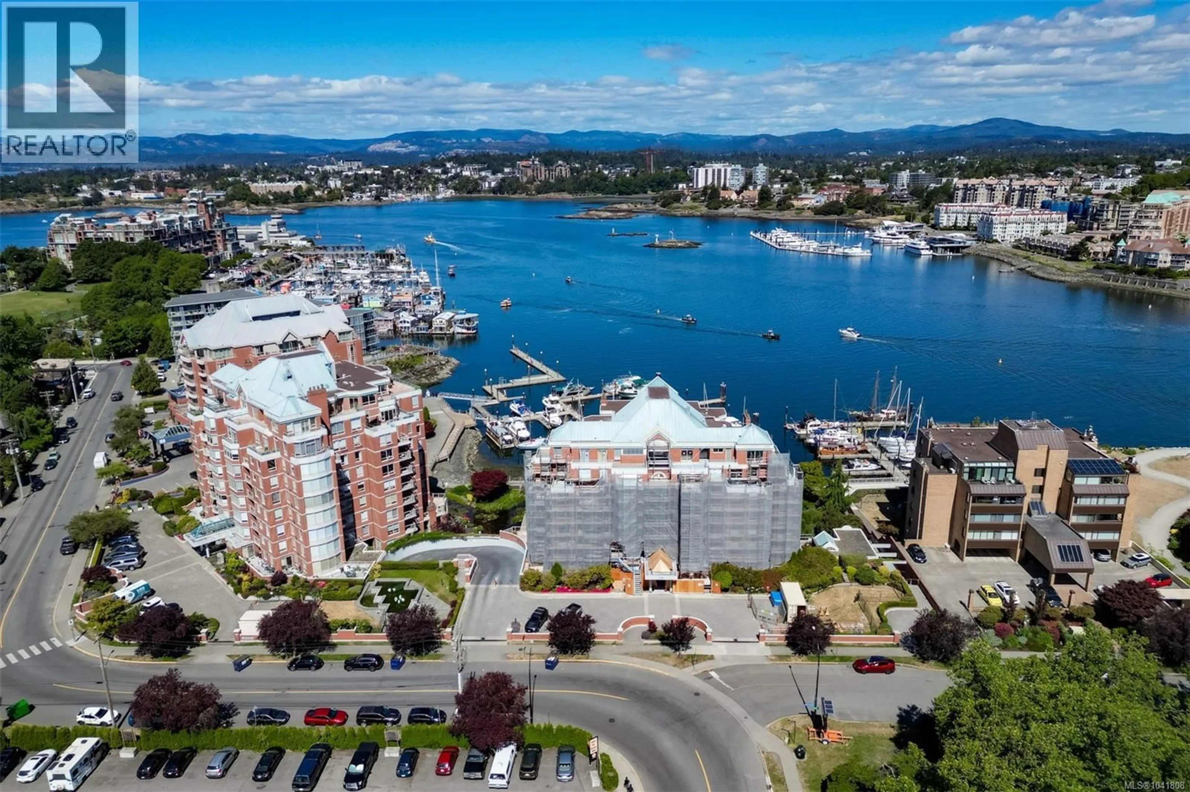 A pic from outside/outdoor area/front of a property/back of a property/a pic from drone, water/lake/river/ocean view for 103 - 636 MONTREAL STREET, Victoria British Columbia V8V4Y1