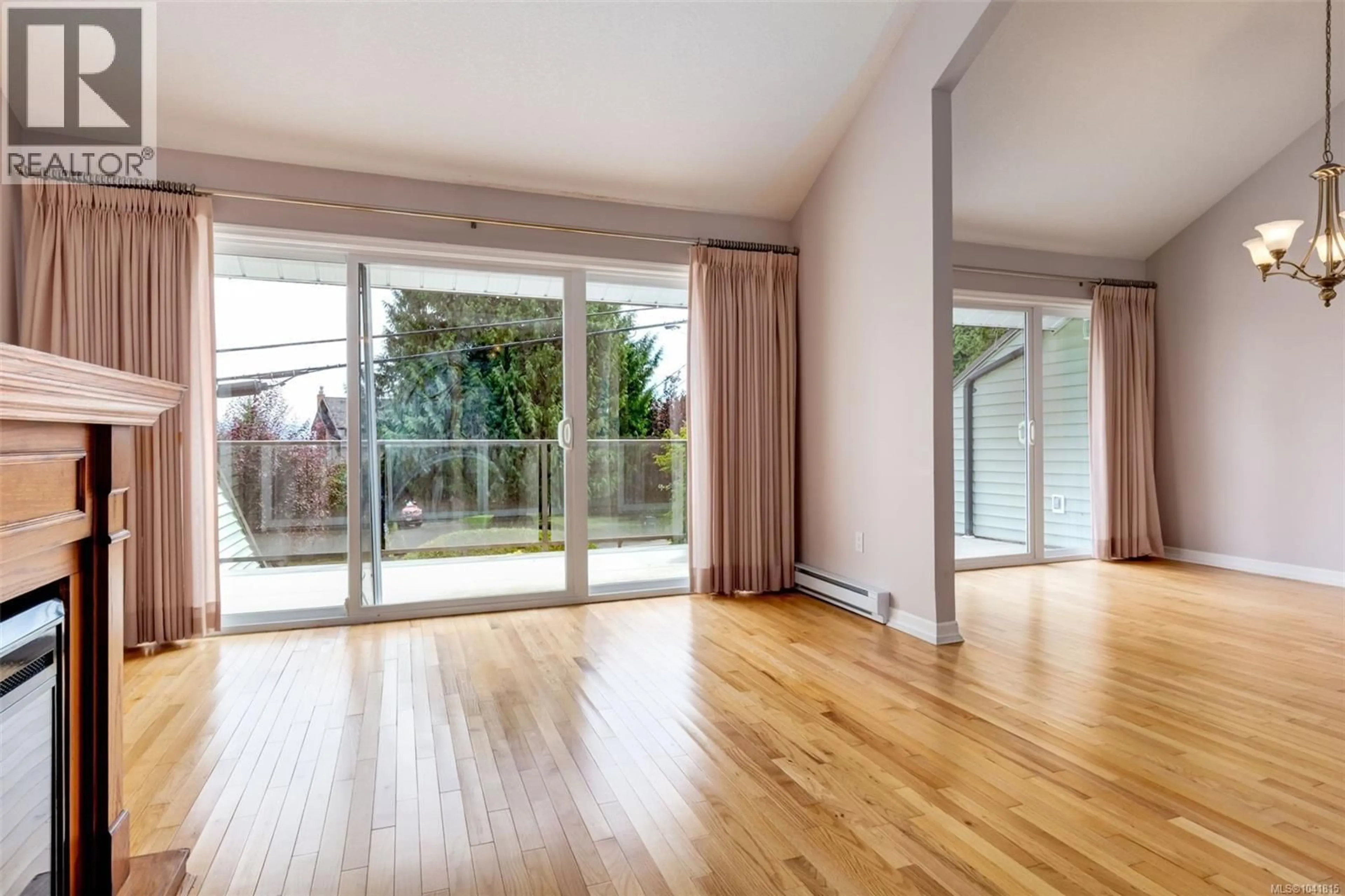 Unknown for 7 - 570 CRESCENT ROAD WEST, Qualicum Beach British Columbia V9K1H9