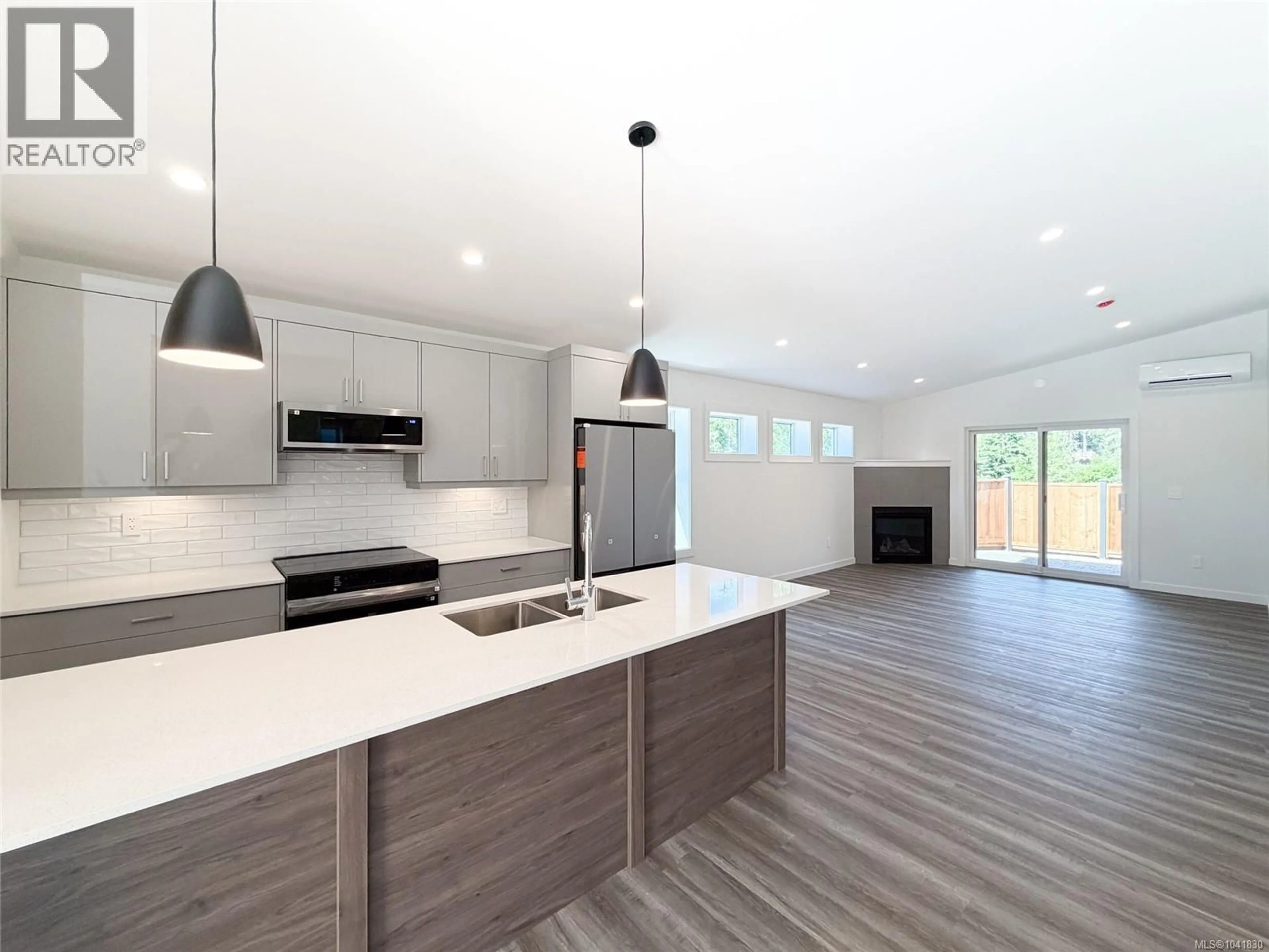Open concept kitchen, unknown for 15 - 3025 ROYSTON ROAD, Cumberland British Columbia V9N1S0