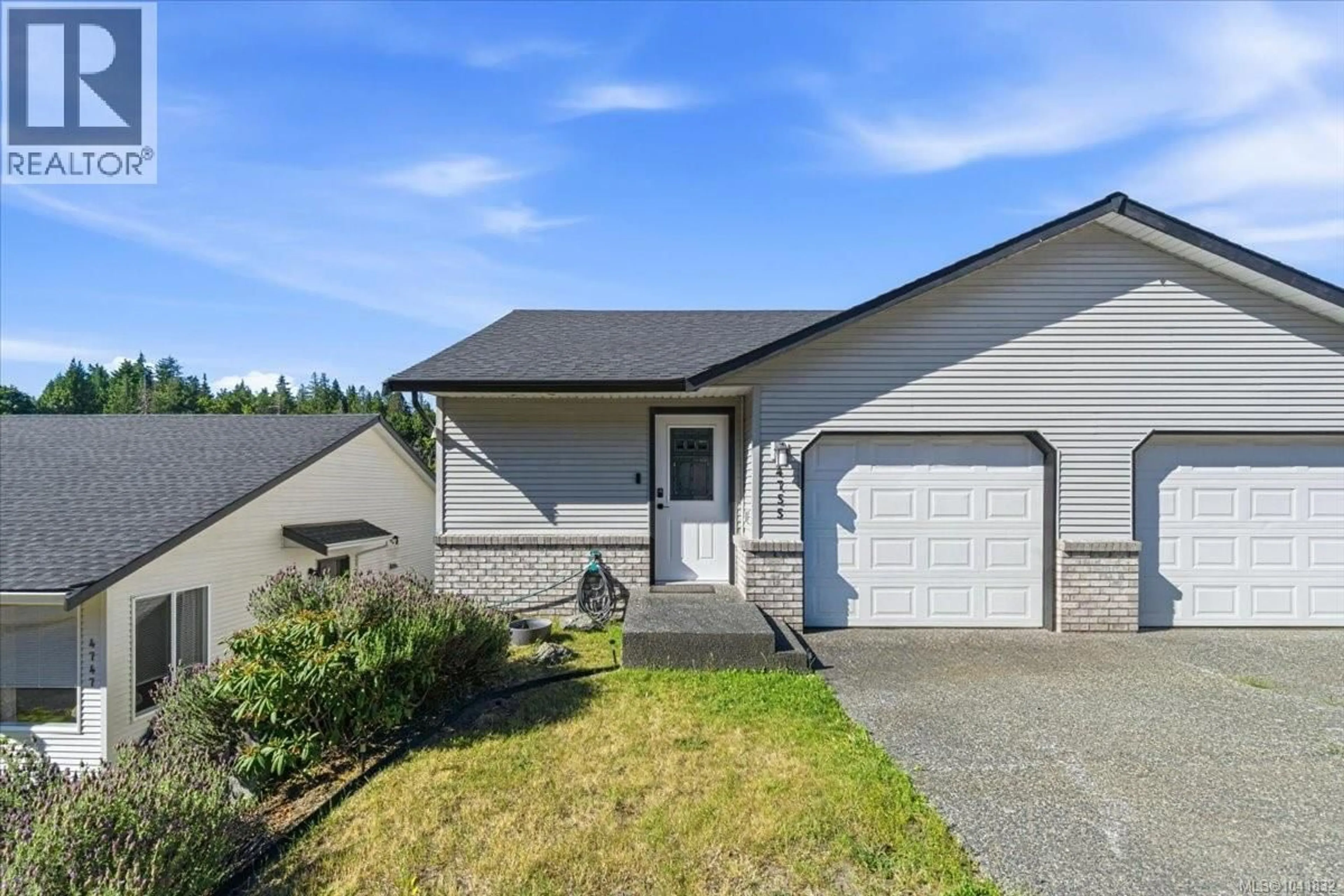 Home with vinyl exterior material, street for 4755 FAIRBROOK CRESCENT, Nanaimo British Columbia V9T6L7