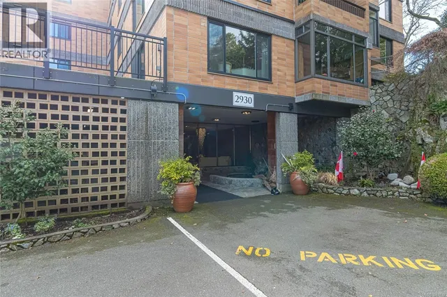 301 - 2930 COOK STREET, Victoria 2
