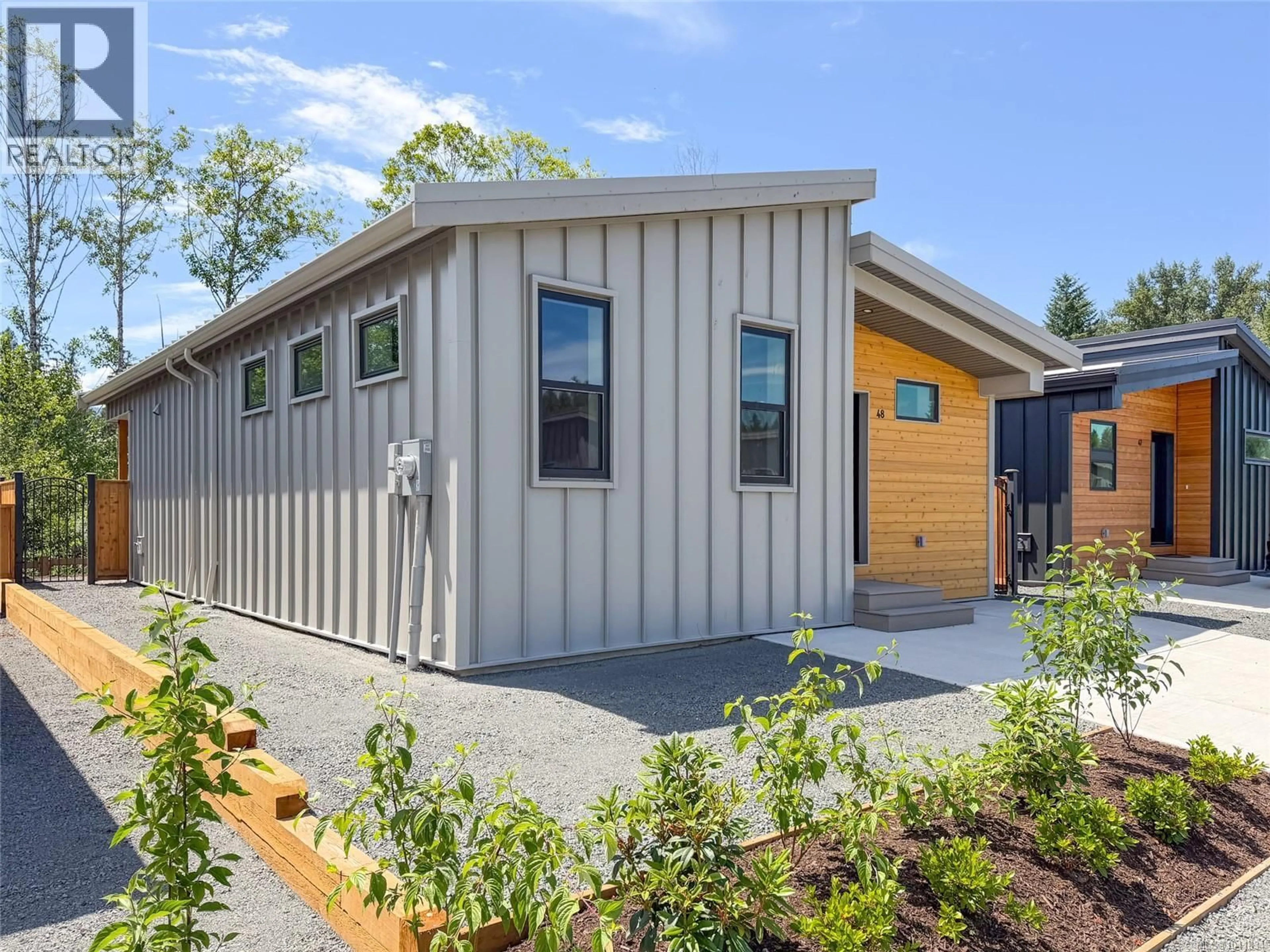 Home with vinyl exterior material, street for 48 - 3025 ROYSTON ROAD, Cumberland British Columbia V0R1S0