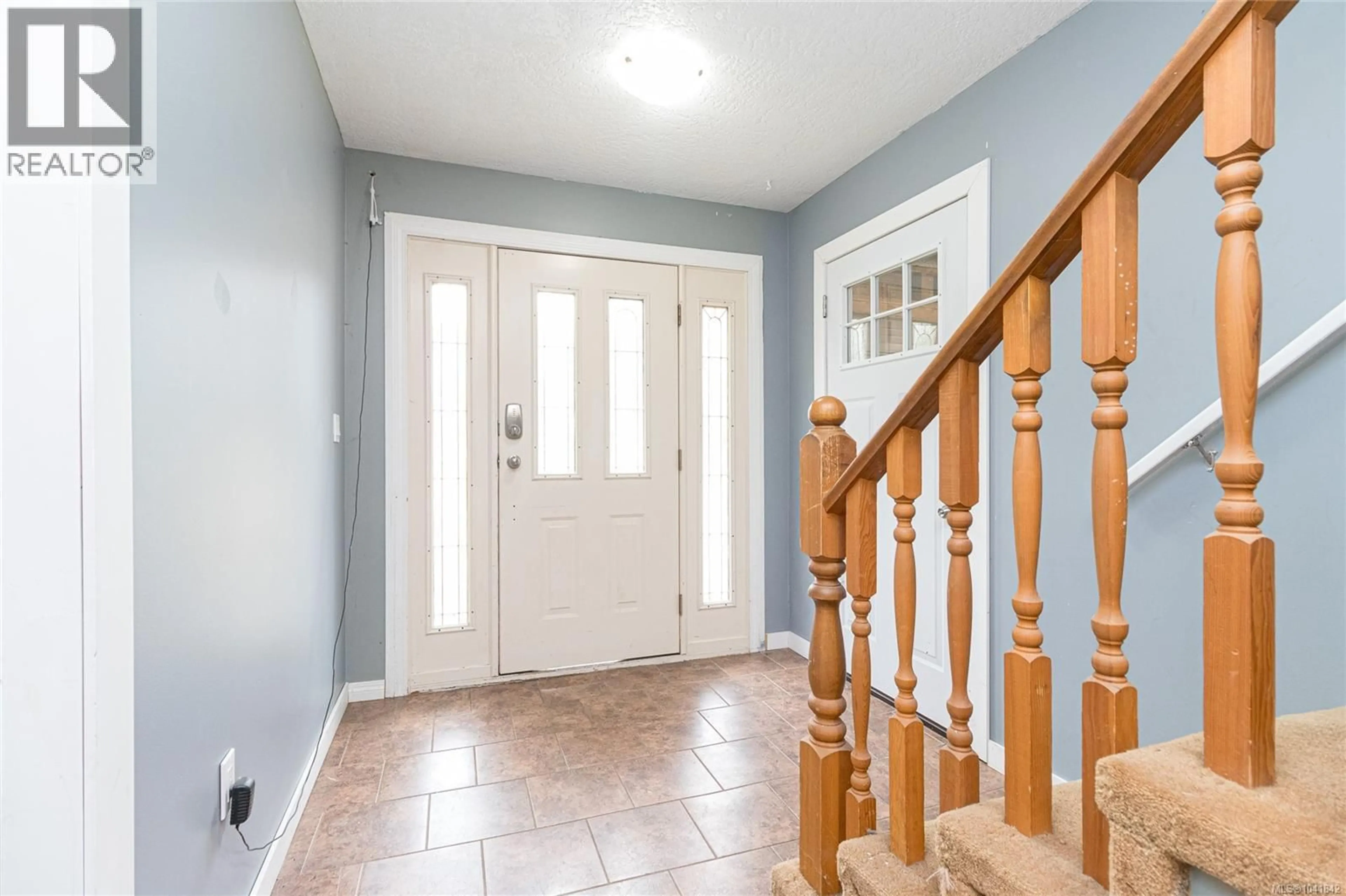 Indoor entryway for 2299 MACFARLANE CRESCENT, Shawnigan Lake British Columbia V0R2W0