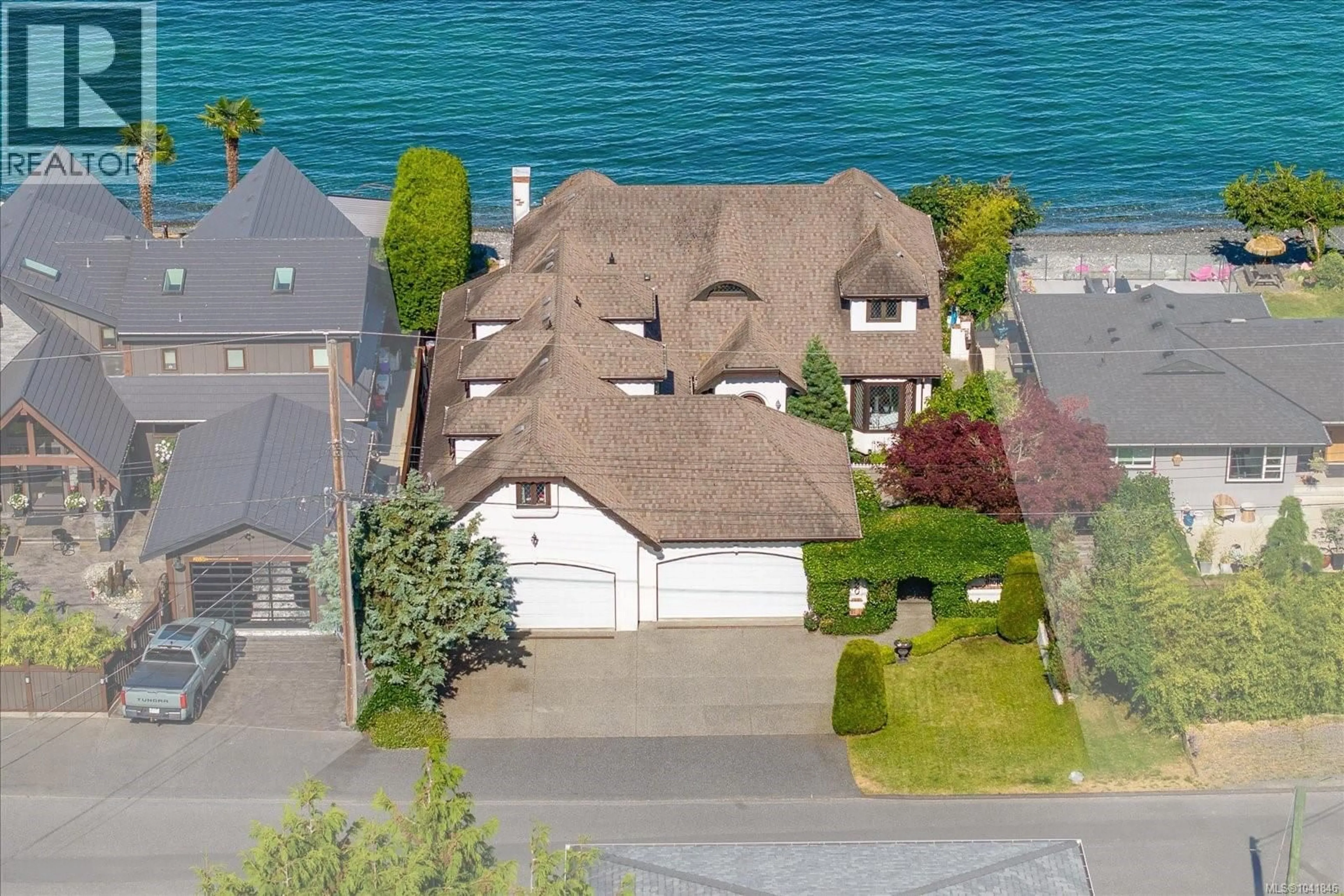 A pic from outside/outdoor area/front of a property/back of a property/a pic from drone, water/lake/river/ocean view for 2620 RANDLE ROAD, Nanaimo British Columbia V9S3X2
