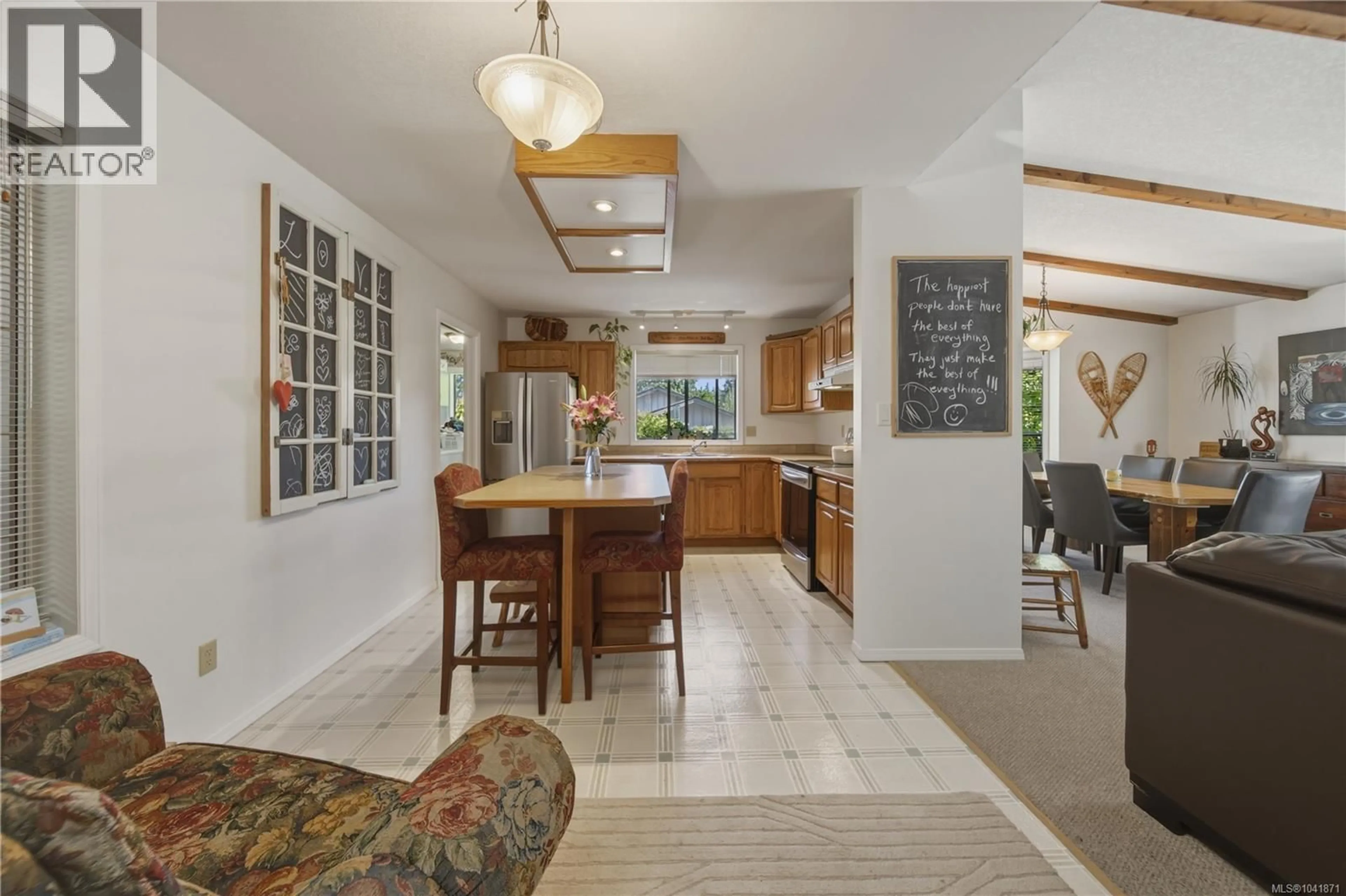 Open concept kitchen, ceramic/tile floor for 476 QUALICUM ROAD, Qualicum Beach British Columbia V9K1B2