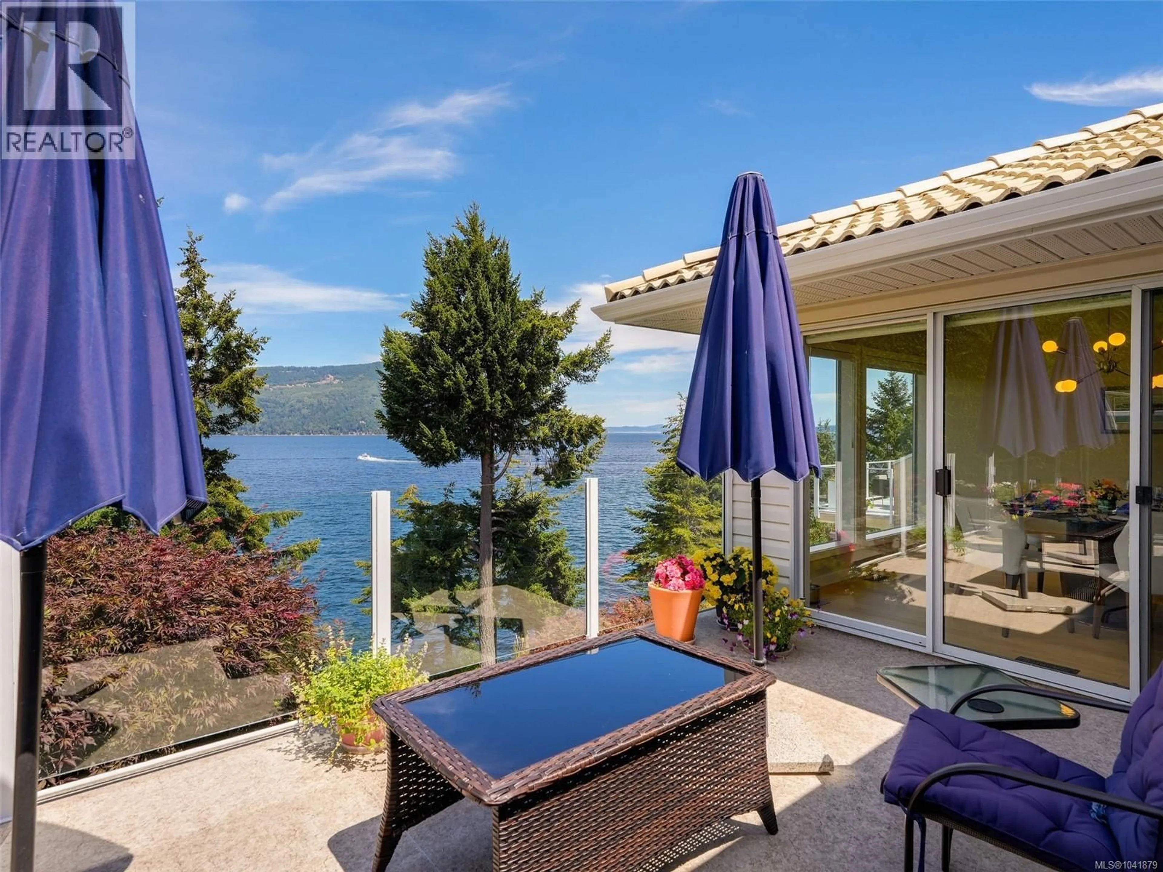 Patio, water/lake/river/ocean view for 205 MARINE DRIVE, Cobble Hill British Columbia V8H0K8