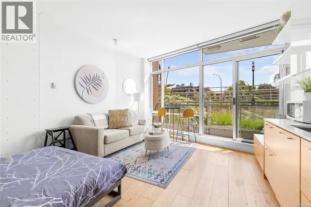 M09 - 456 PANDORA AVENUE, Victoria 5