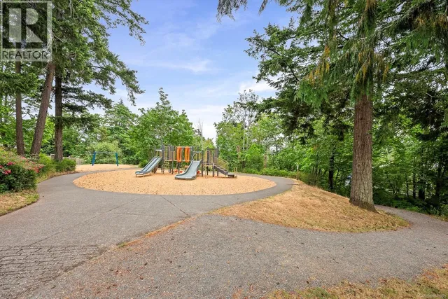 B-4616 NORTHLAND PLACE, Courtenay 3