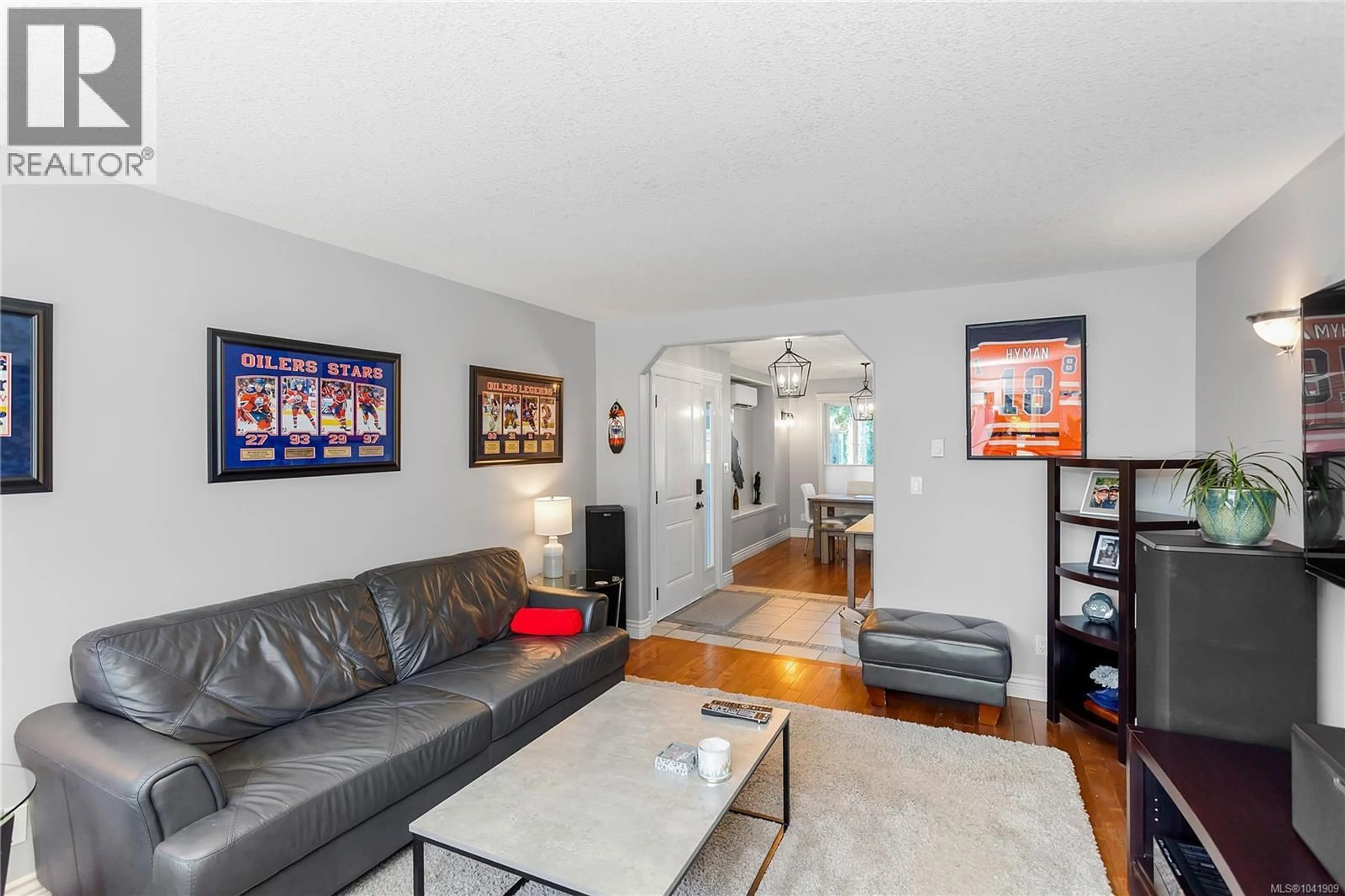 Living room with furniture, unknown for 2841 ROCK CITY ROAD, Nanaimo British Columbia V9T3H3