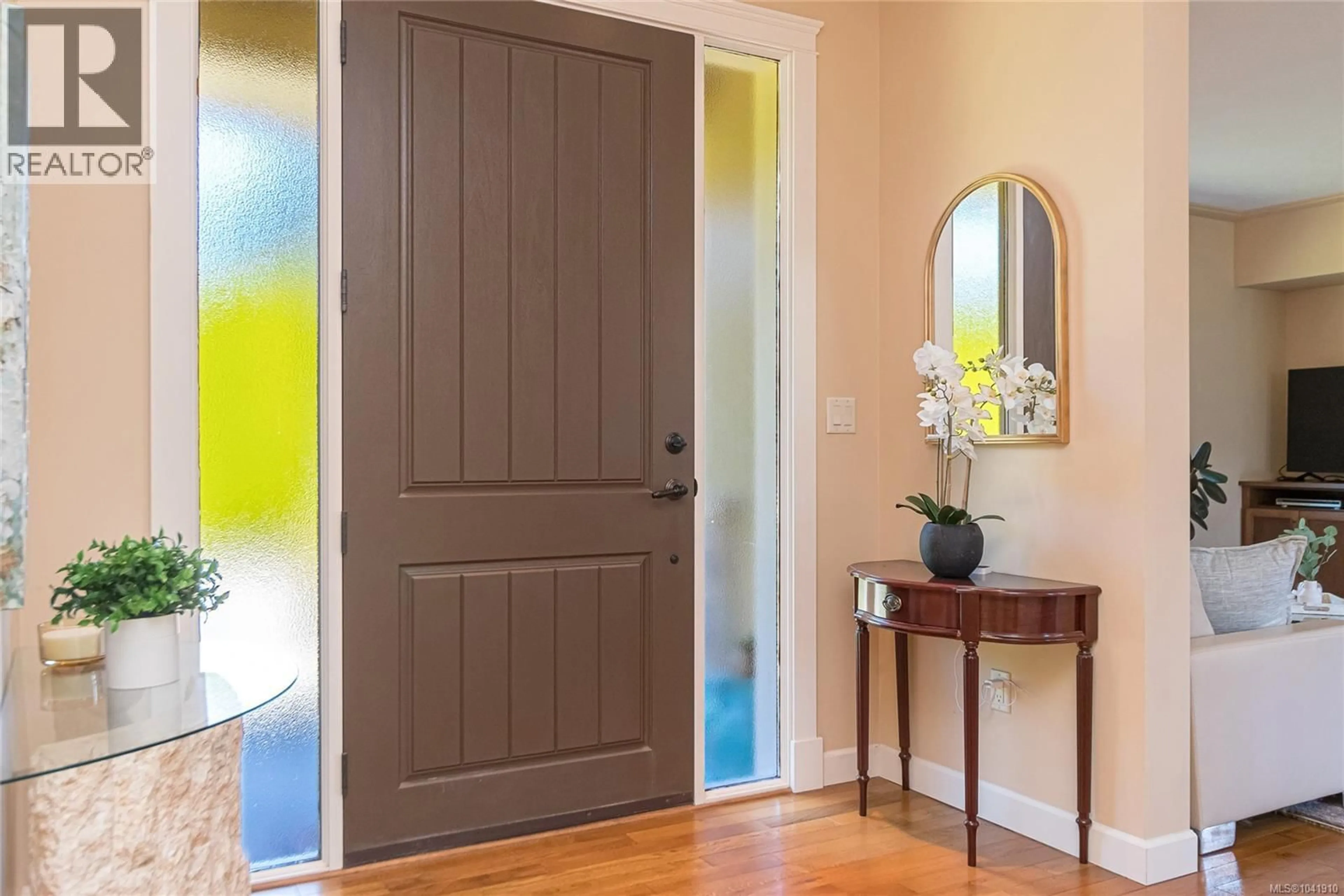 Indoor entryway for 2964 PICKFORD ROAD, Colwood British Columbia V9B2K7