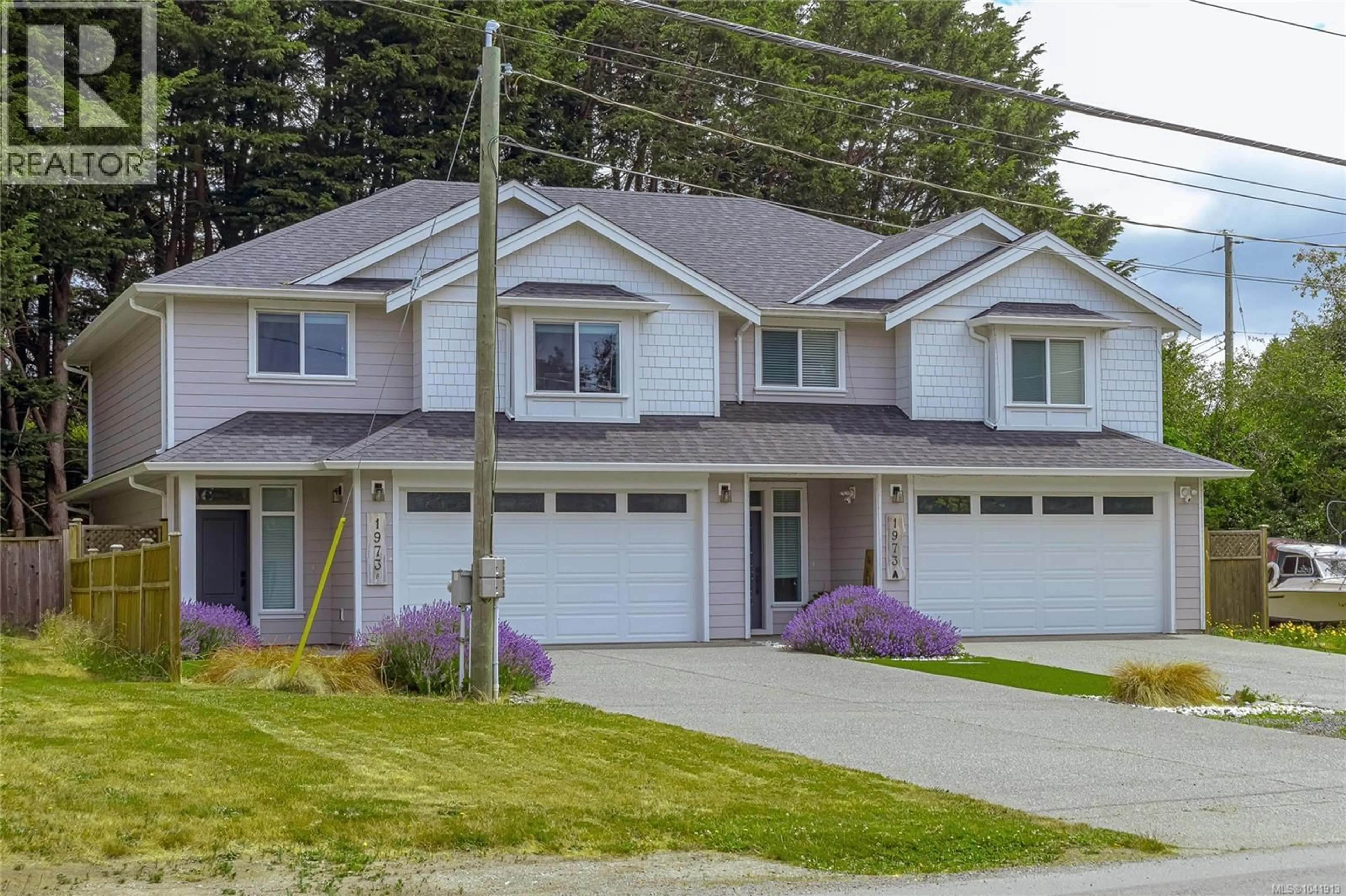 Home with vinyl exterior material, street for B - 1973 CALDWELL ROAD, Sooke British Columbia V9Z0P6