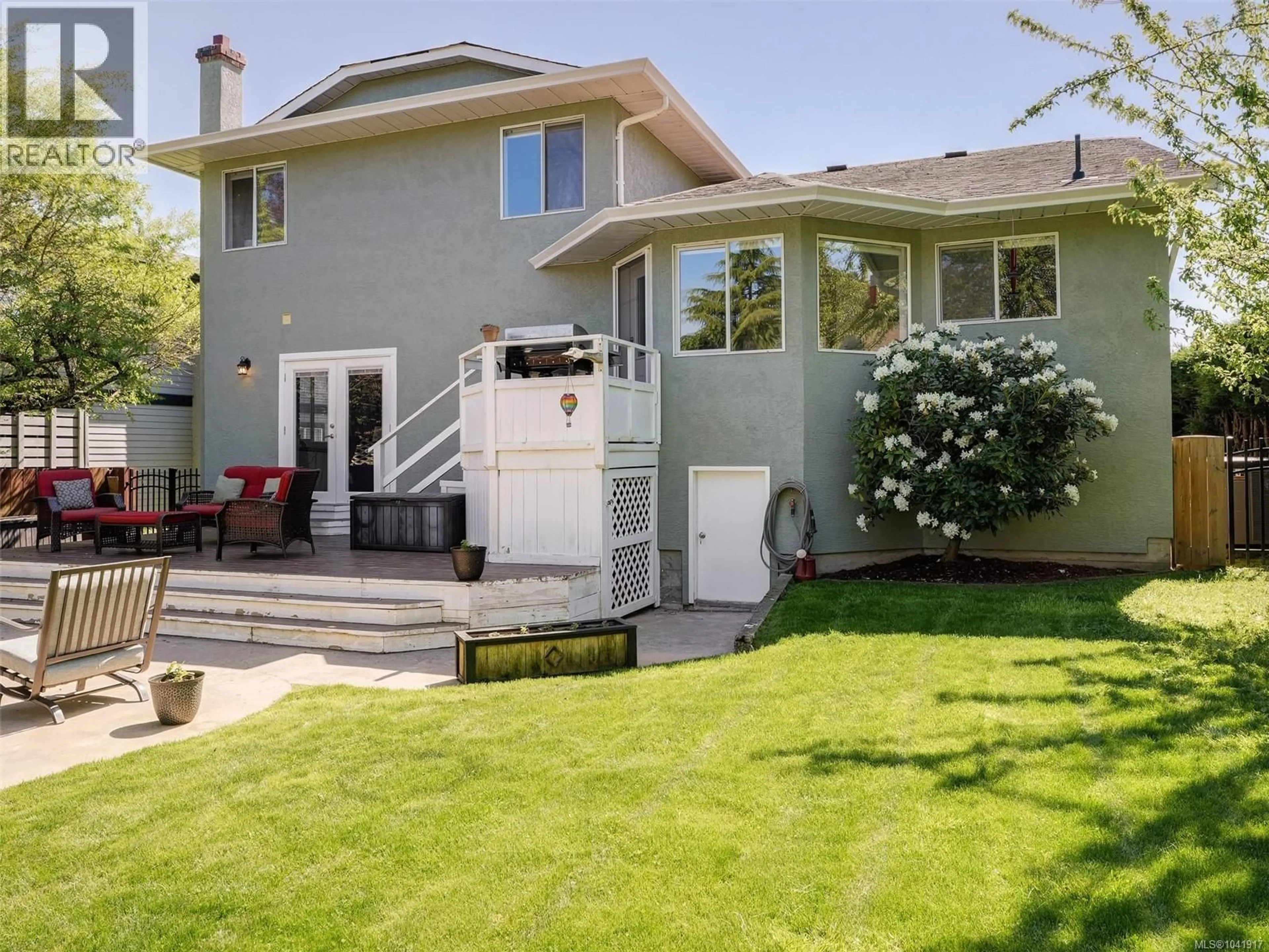 Home with vinyl exterior material, street for 4256 PONDEROSA CRESCENT, Saanich British Columbia V8Z7G2