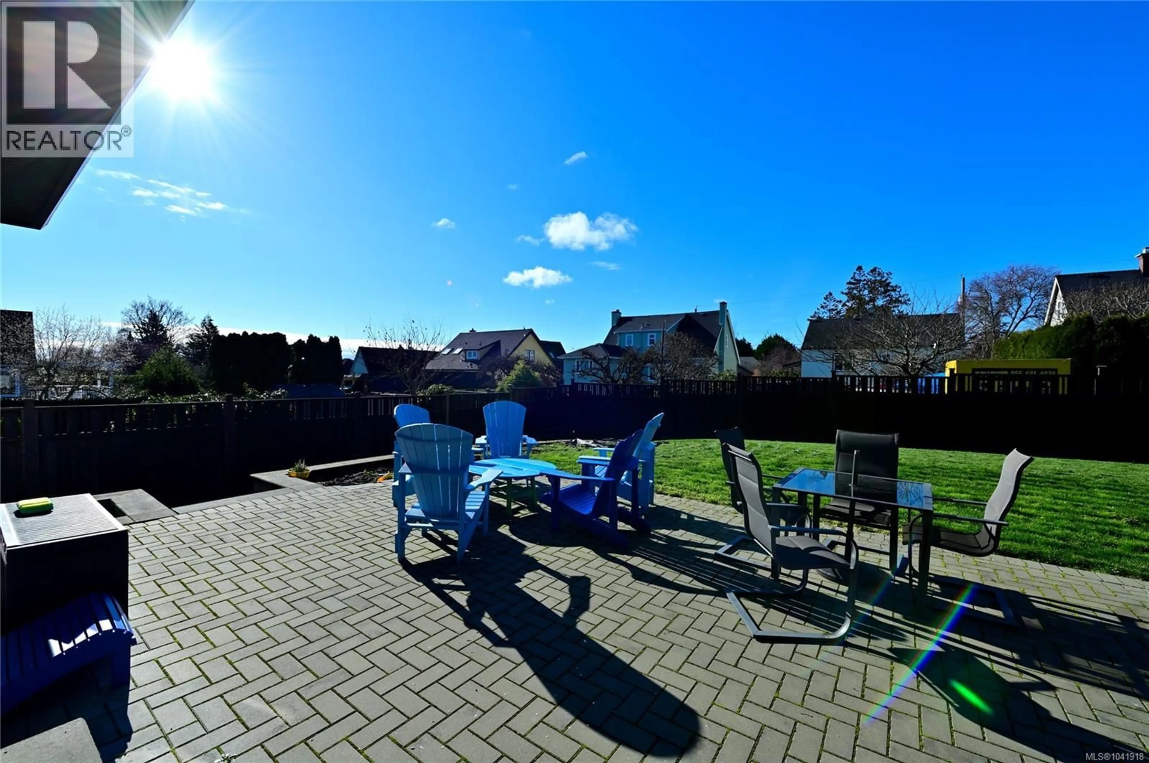 Patio, water/lake/river/ocean view for 2777 DEWDNEY AVENUE, Oak Bay British Columbia V8R3M3