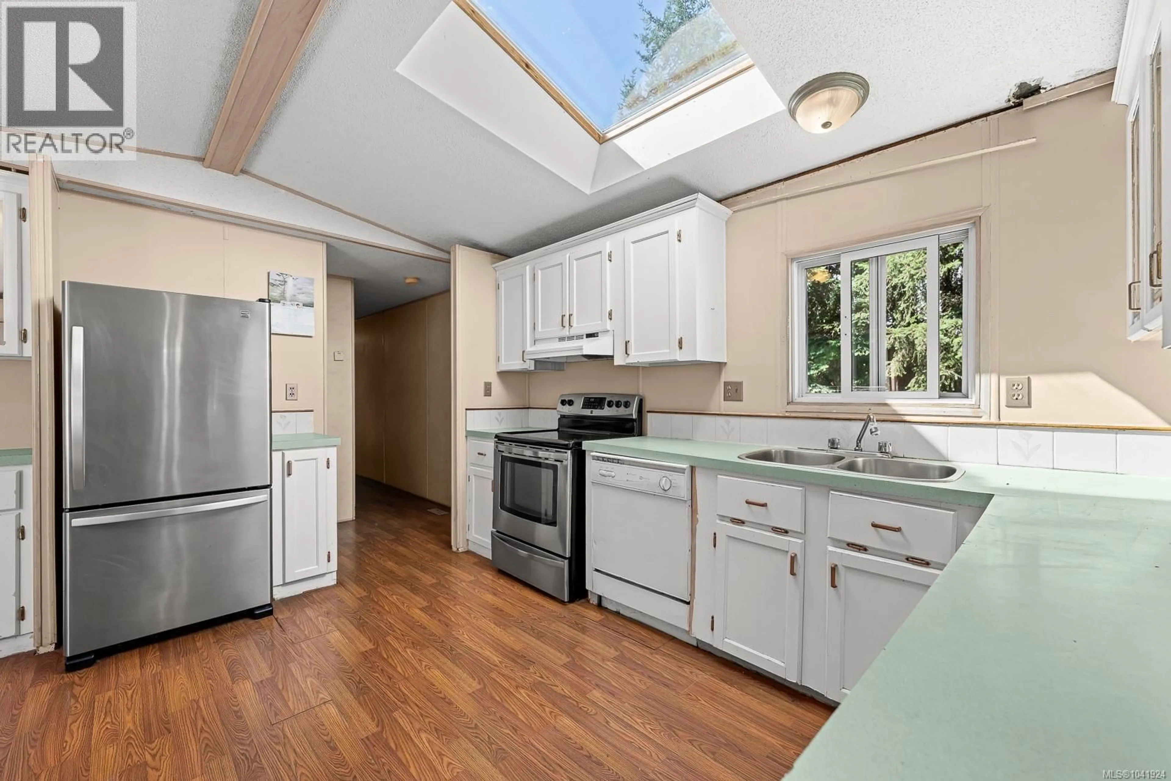 Open concept kitchen, unknown for 2179 STADACONA DRIVE, Comox British Columbia V9M3P9