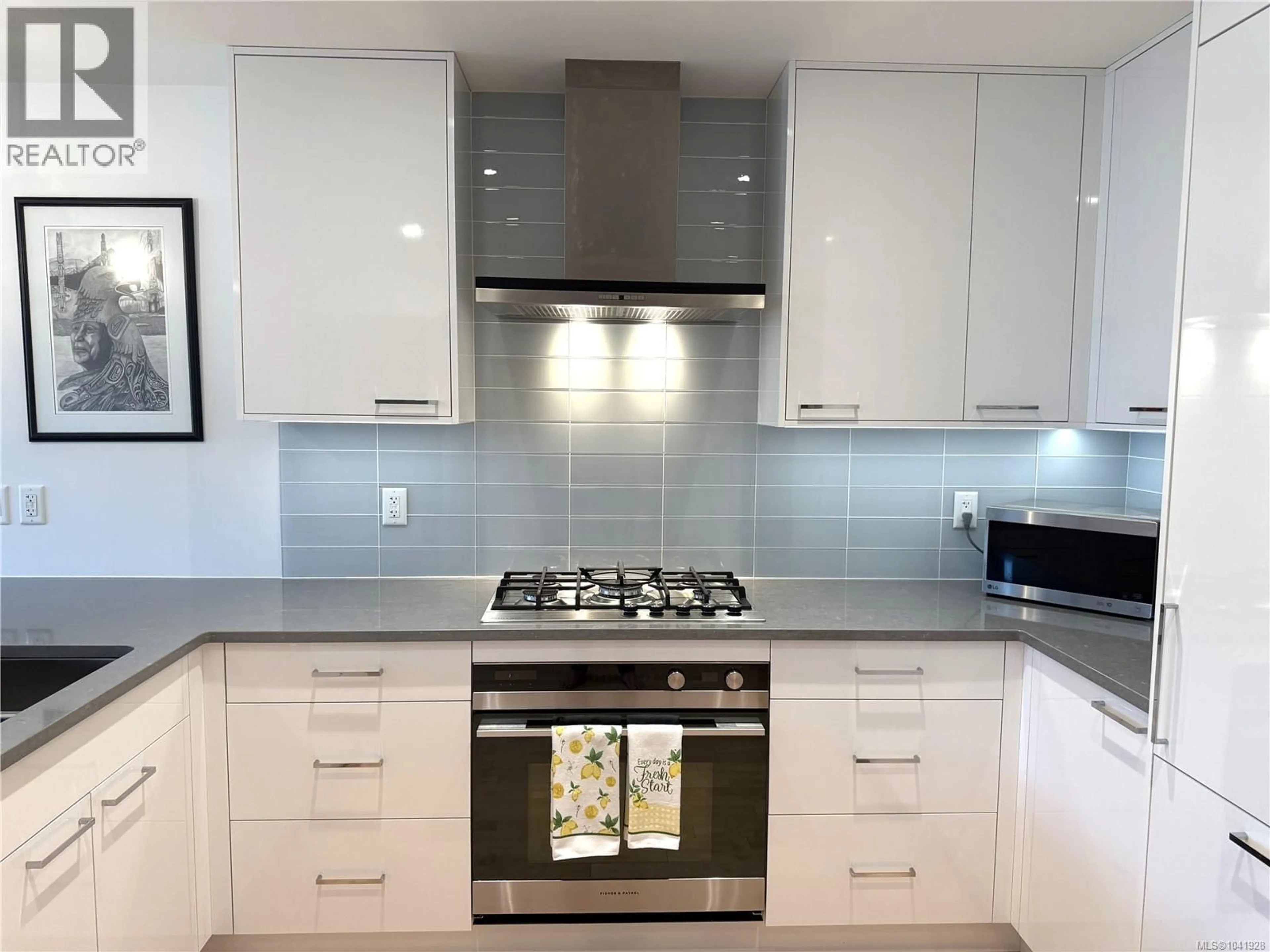 Contemporary kitchen, ceramic/tile floor for 204 - 916 LYALL STREET, Esquimalt British Columbia V9A5E6