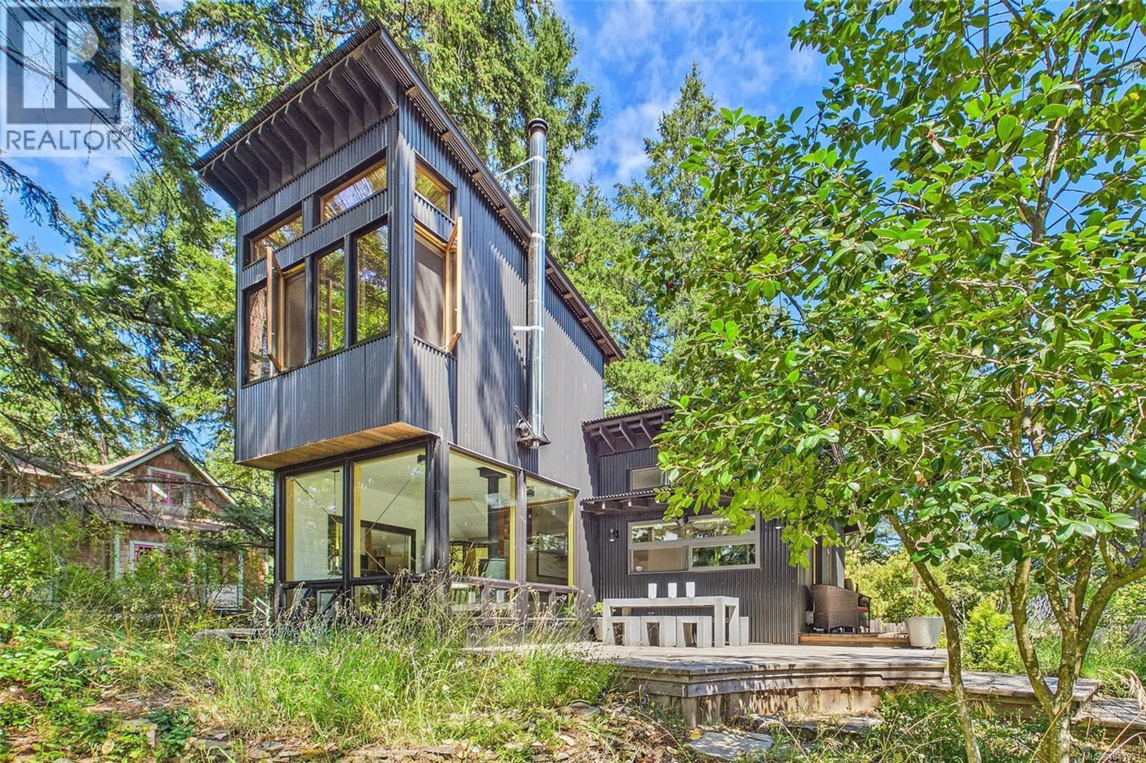 Home with vinyl exterior material, unknown for 182 COLVILLETON TRAIL, Protection Island British Columbia V9R6R1