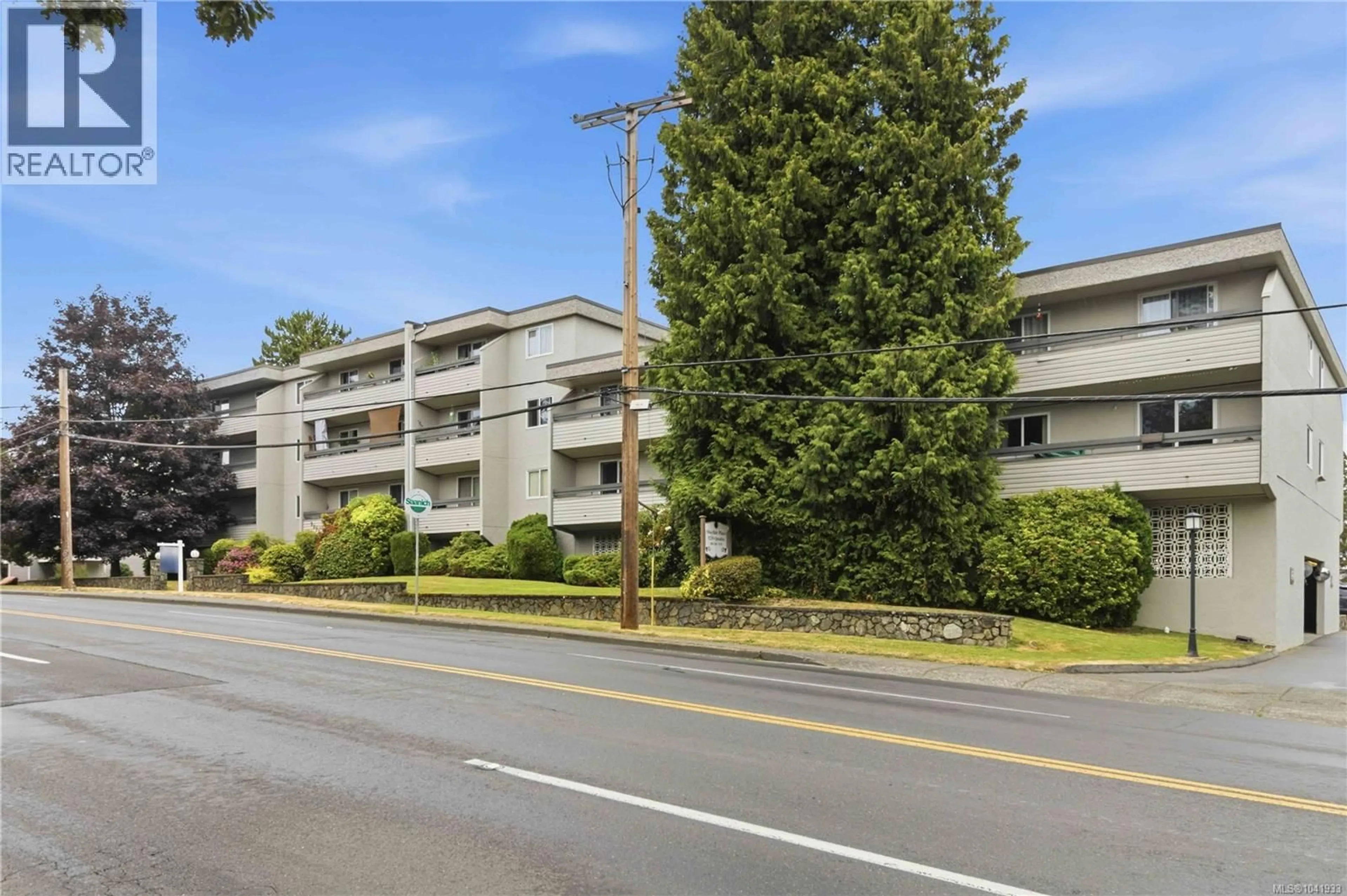 Unknown for 103 - 3235 QUADRA STREET, Saanich British Columbia V8X1G4