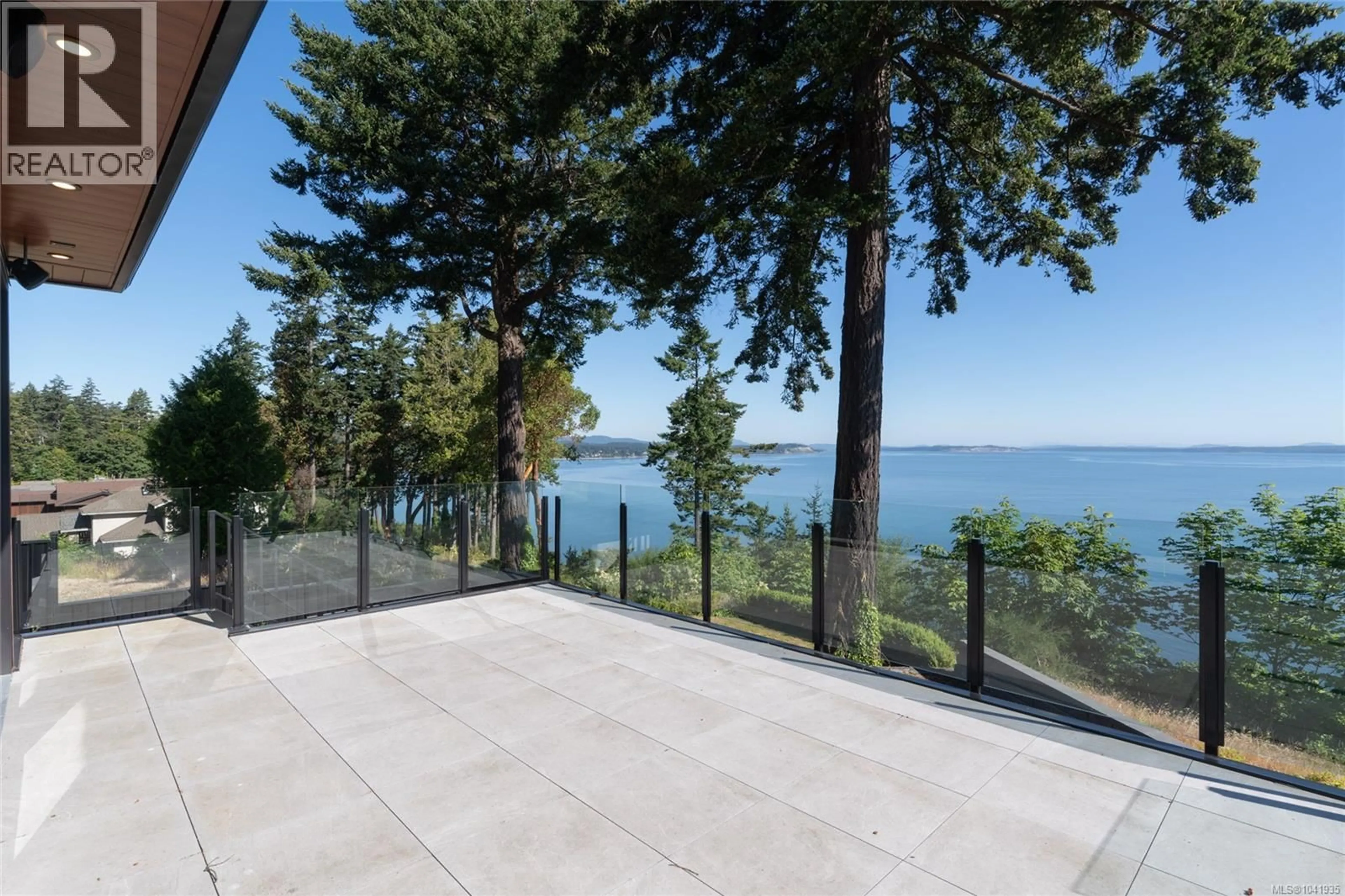 Patio, water/lake/river/ocean view for 4599 CORDOVA BAY ROAD, Saanich British Columbia V8Y2K1