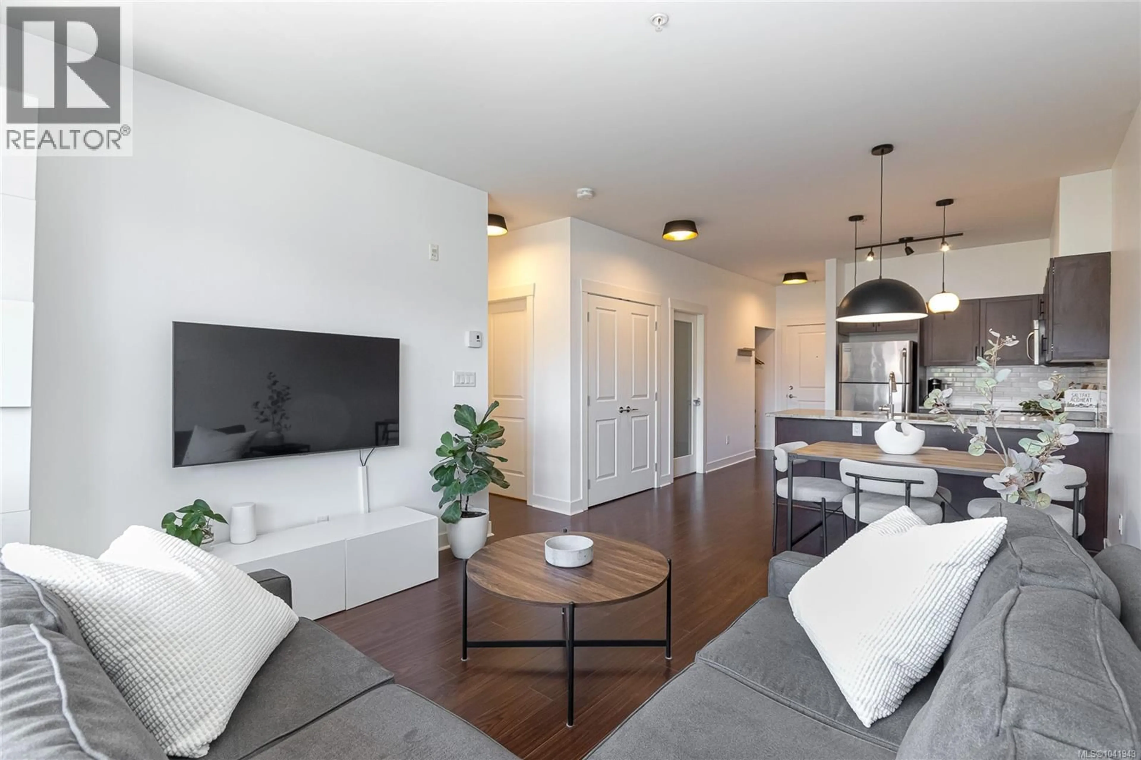 Living room with furniture, unknown for 413 - 662 GOLDSTREAM AVENUE, Langford British Columbia V9B0N8