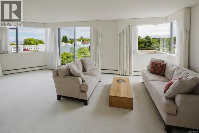 603 - 1420 BEACH DRIVE, Oak Bay 2