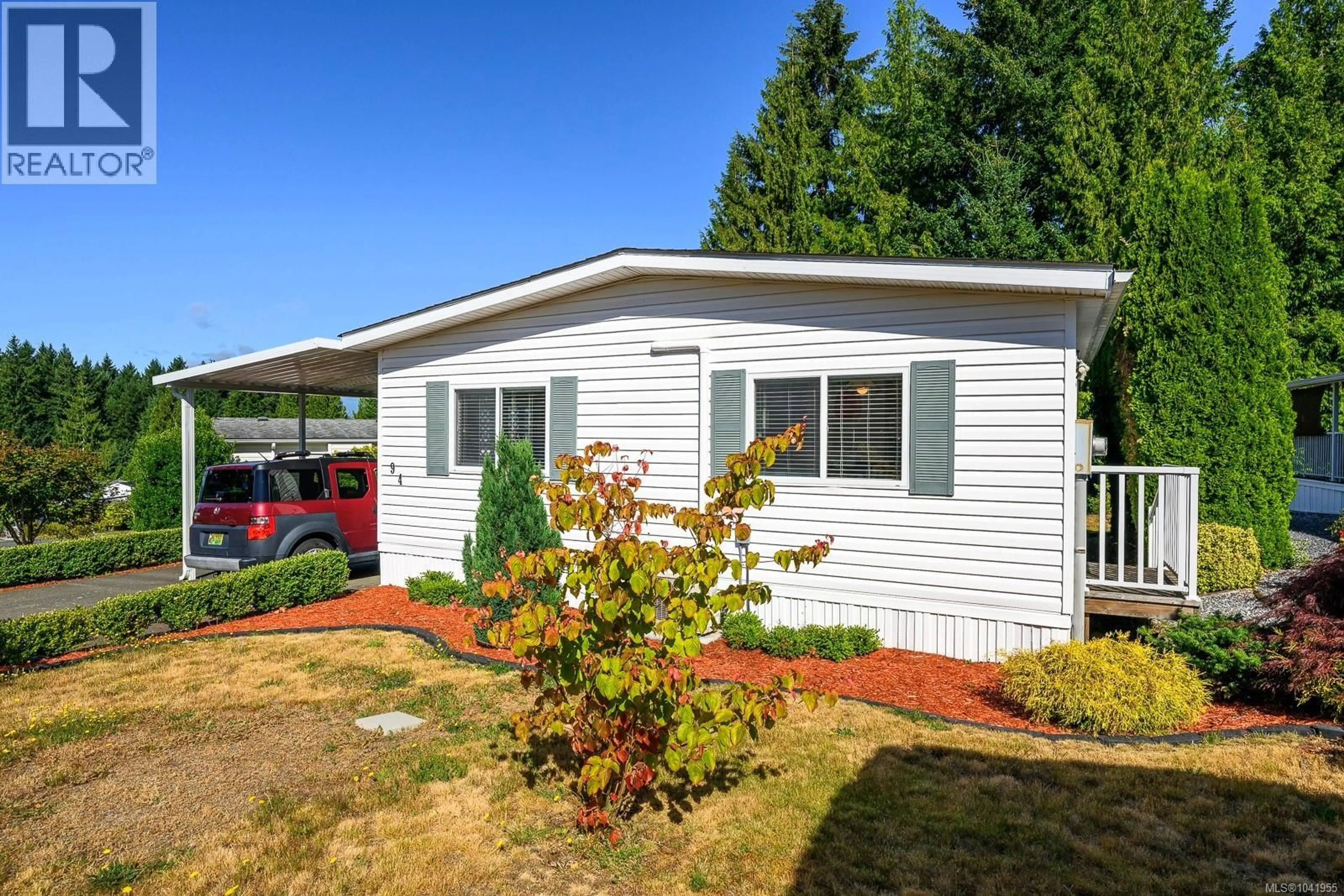 Home with vinyl exterior material, street for 94 - 4714 MUIR ROAD, Courtenay British Columbia V9N8Z6
