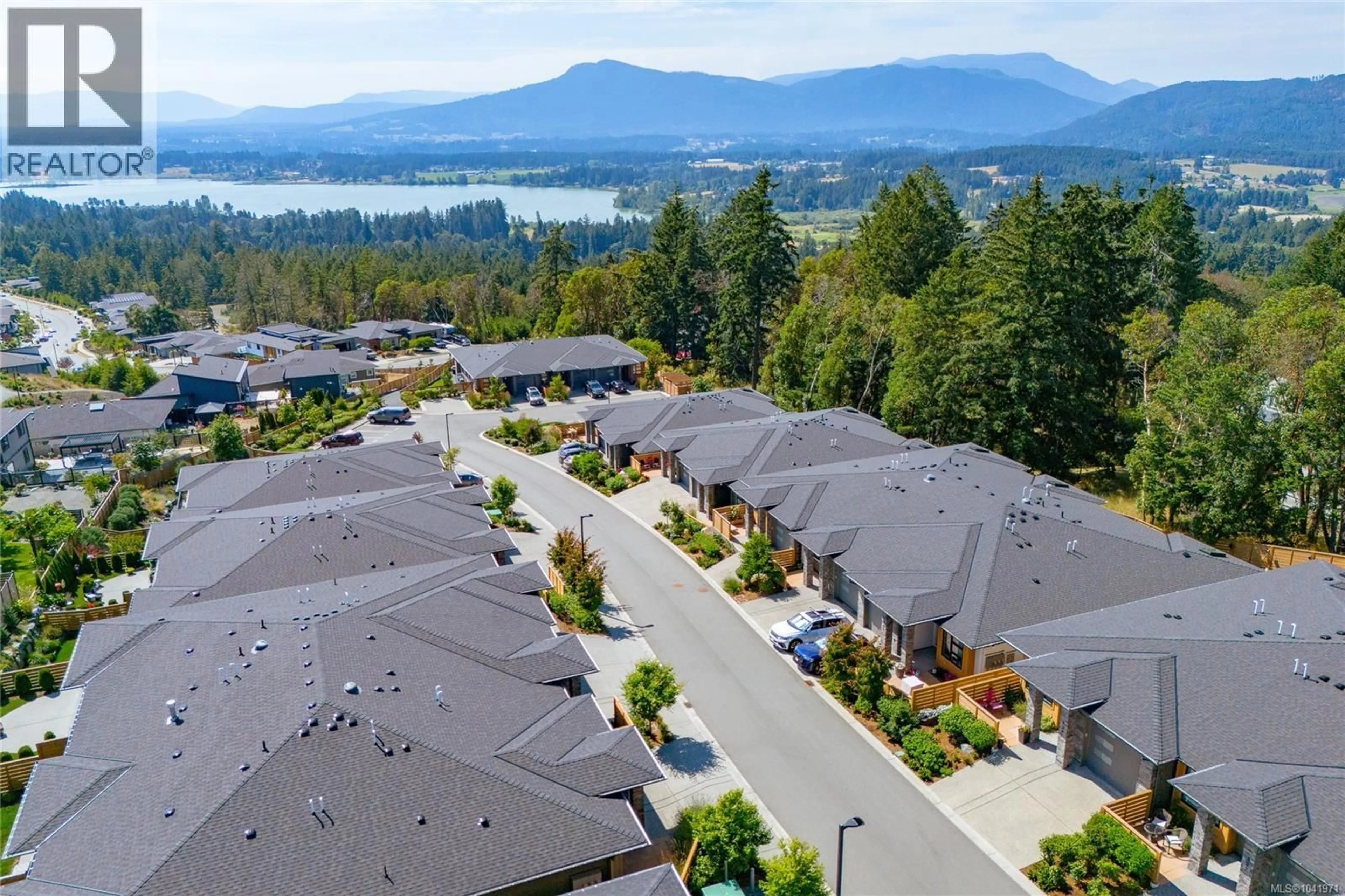 A pic from outside/outdoor area/front of a property/back of a property/a pic from drone, mountain view for 133 - 1234 VIEWTOP ROAD, Duncan British Columbia V9L5S7
