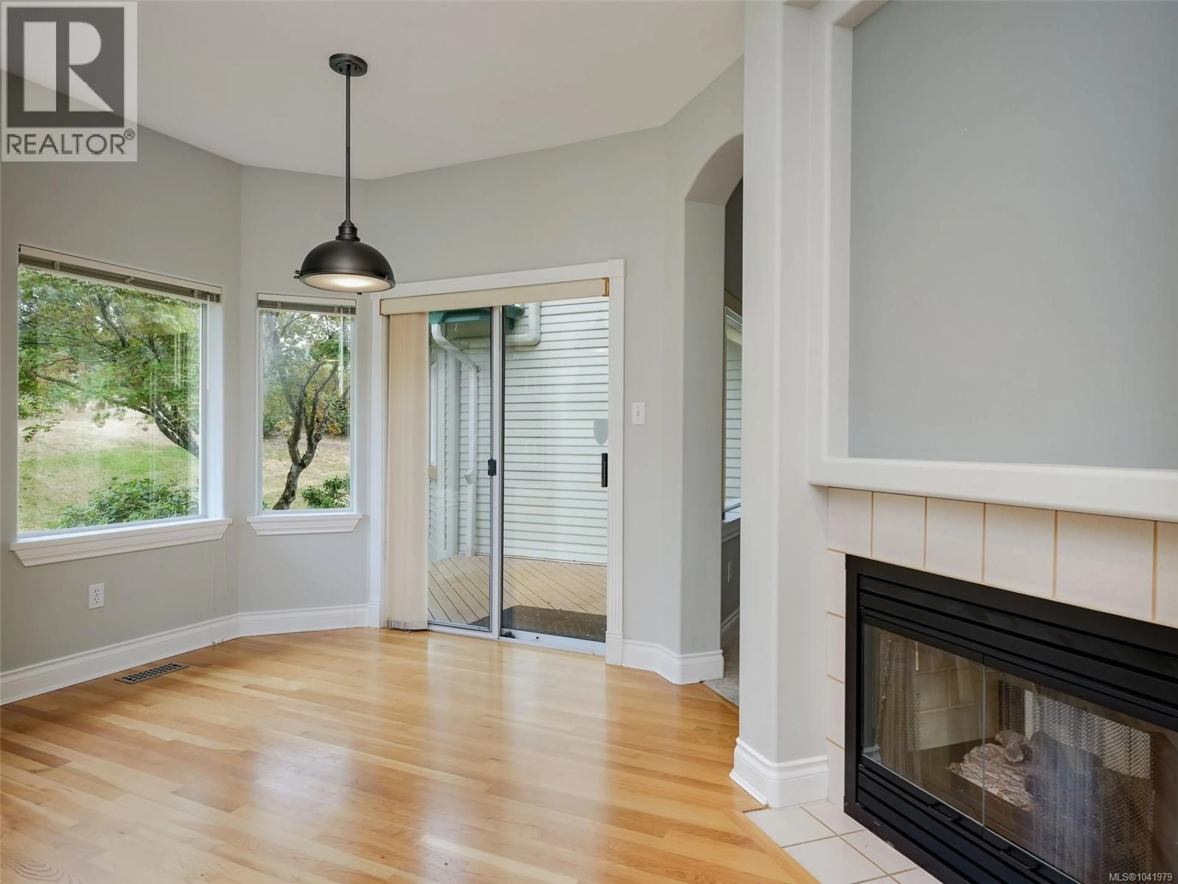 Unknown for 98 - 530 MARSETT PLACE, Saanich British Columbia V8Z7J2