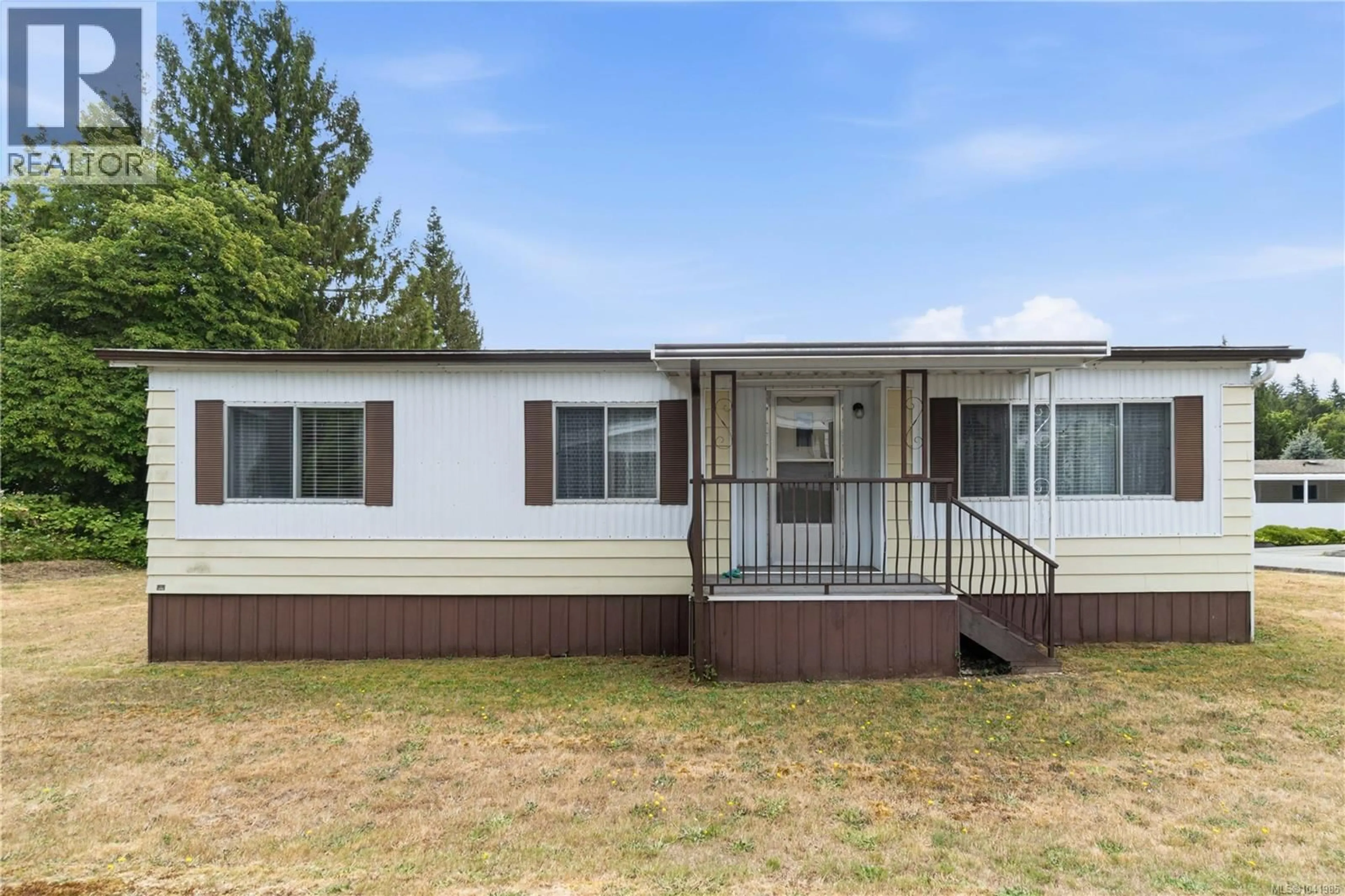 Home with vinyl exterior material, unknown for 15 - 4935 BROUGHTON STREET, Port Alberni British Columbia V9Y8G7