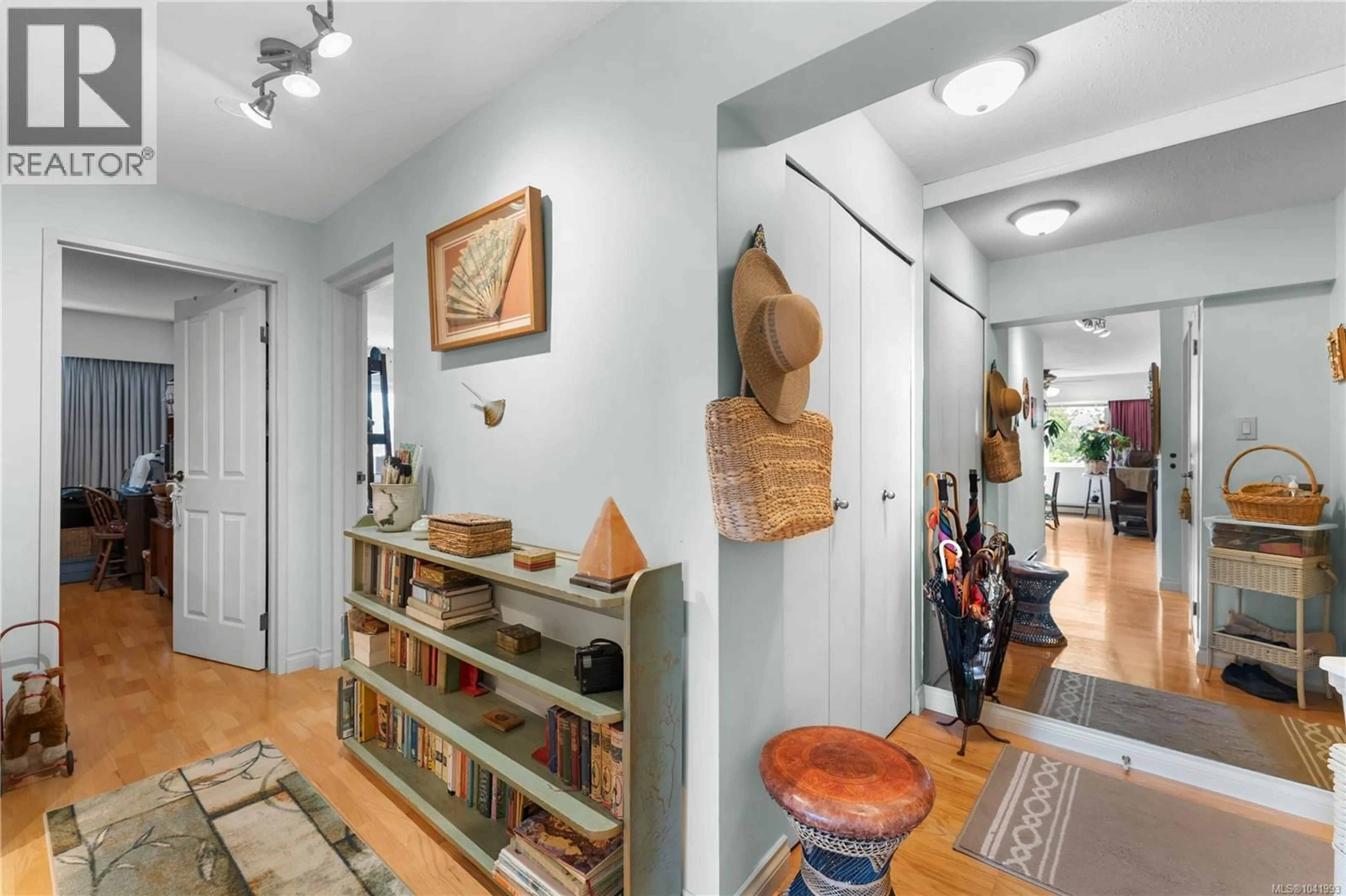 Indoor entryway for 703 - 33 MT. BENSON ROAD, Nanaimo British Columbia V9S5L2