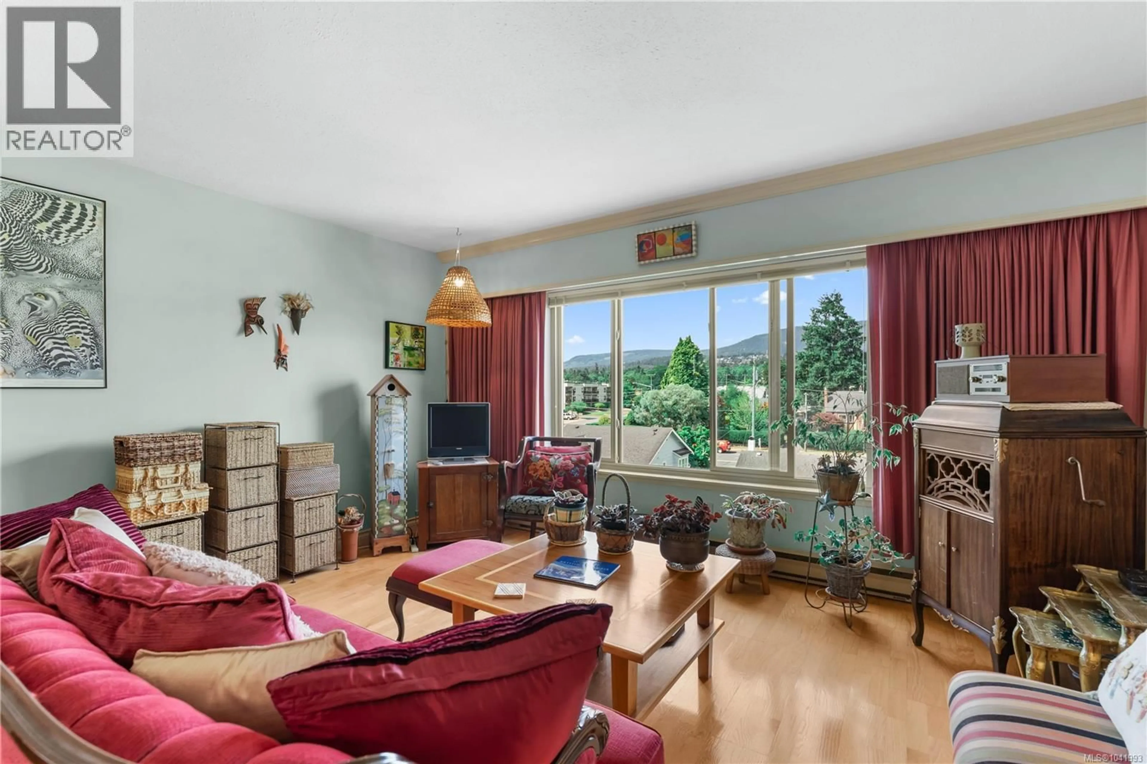 Living room with furniture, unknown for 703 - 33 MT. BENSON ROAD, Nanaimo British Columbia V9S5L2