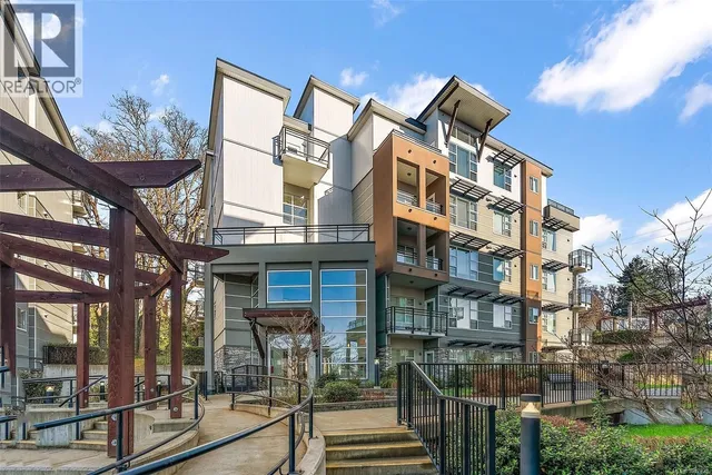 301 - 1018 INVERNESS ROAD, Saanich 2