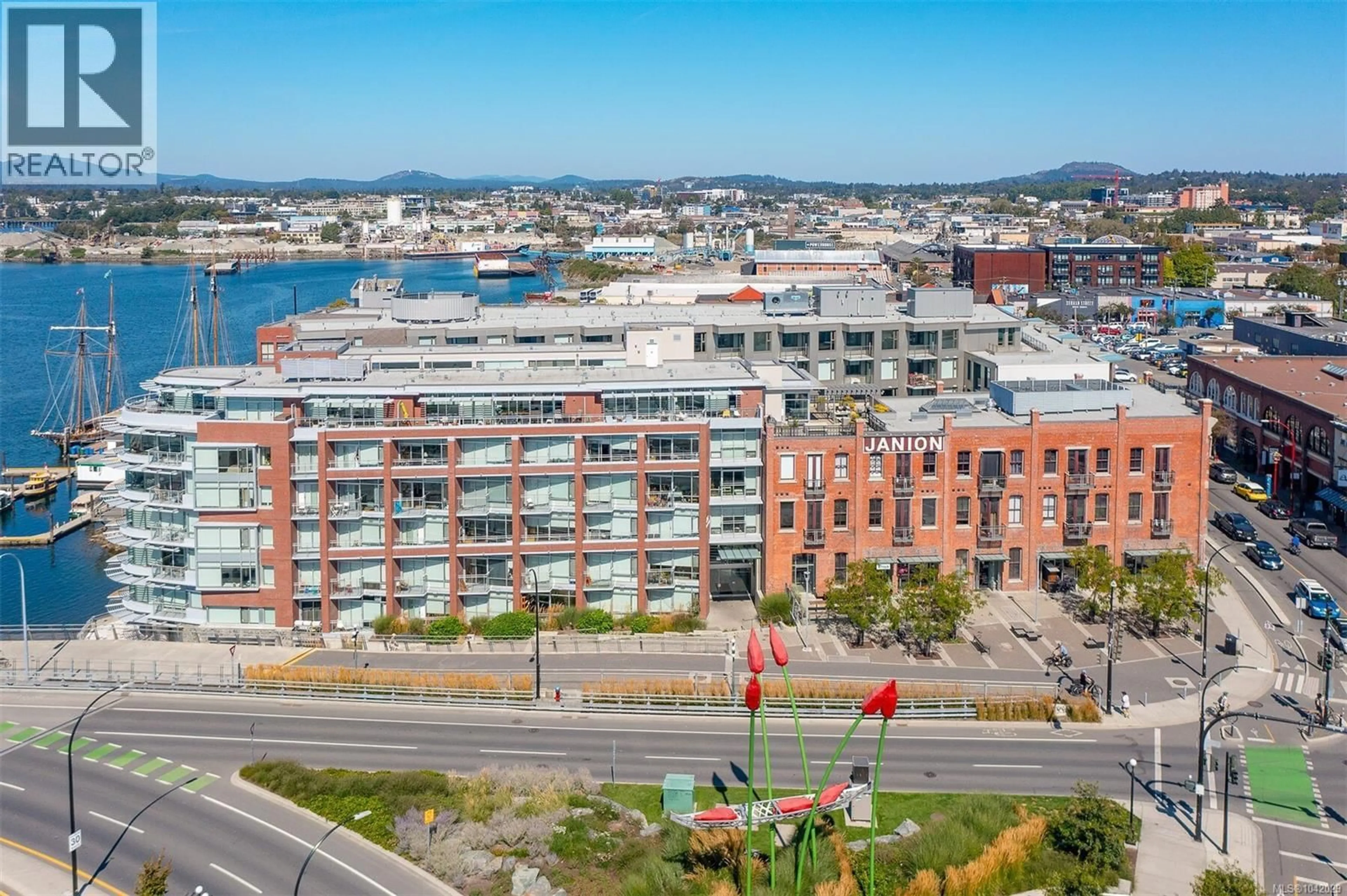A pic from outside/outdoor area/front of a property/back of a property/a pic from drone, city buildings view from balcony for 212B - 456 PANDORA AVENUE, Victoria British Columbia V8W0E3