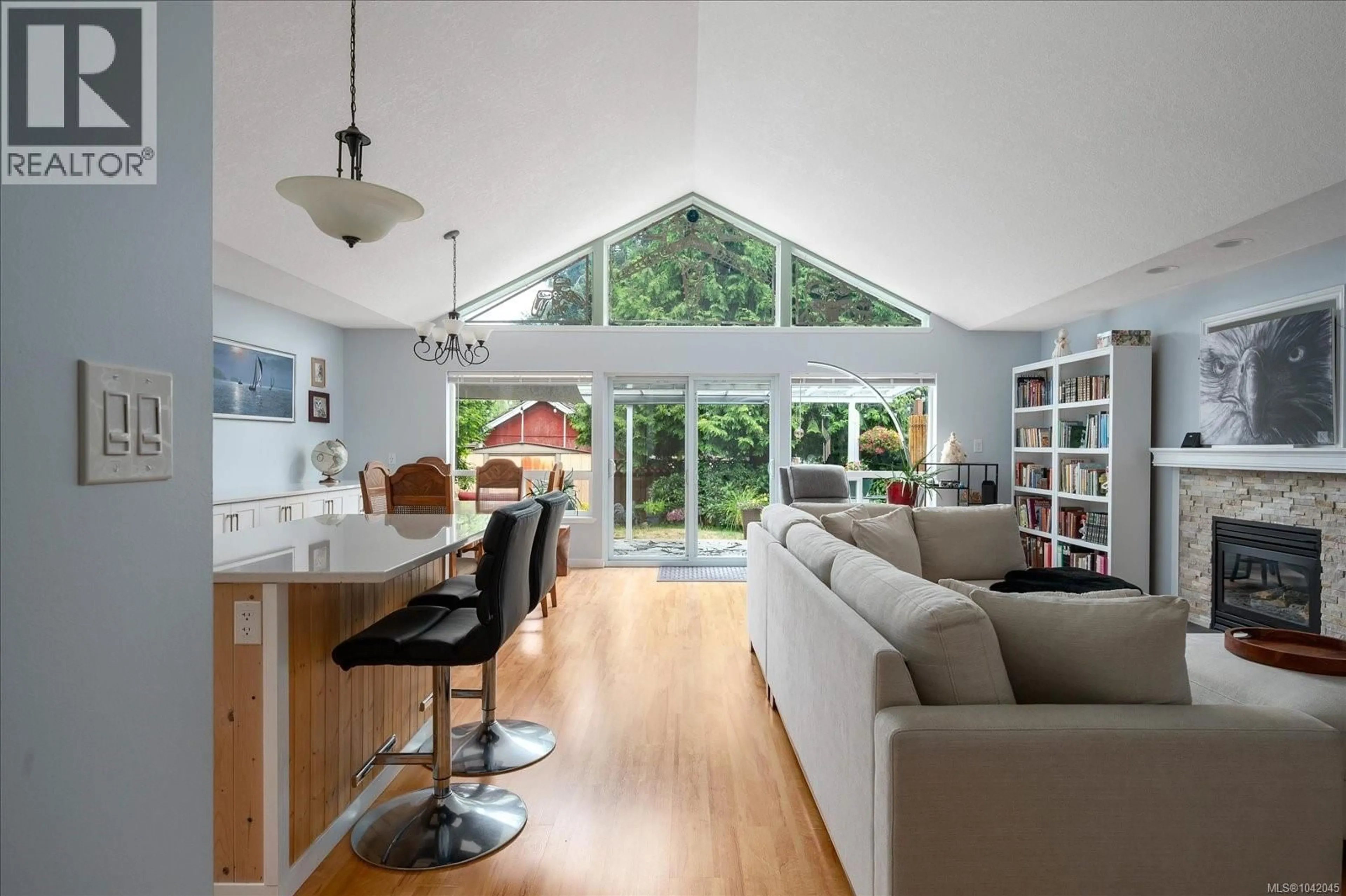 Open concept kitchen, unknown for 4953 COVENTRY LANE, Ladysmith British Columbia V9G1J7