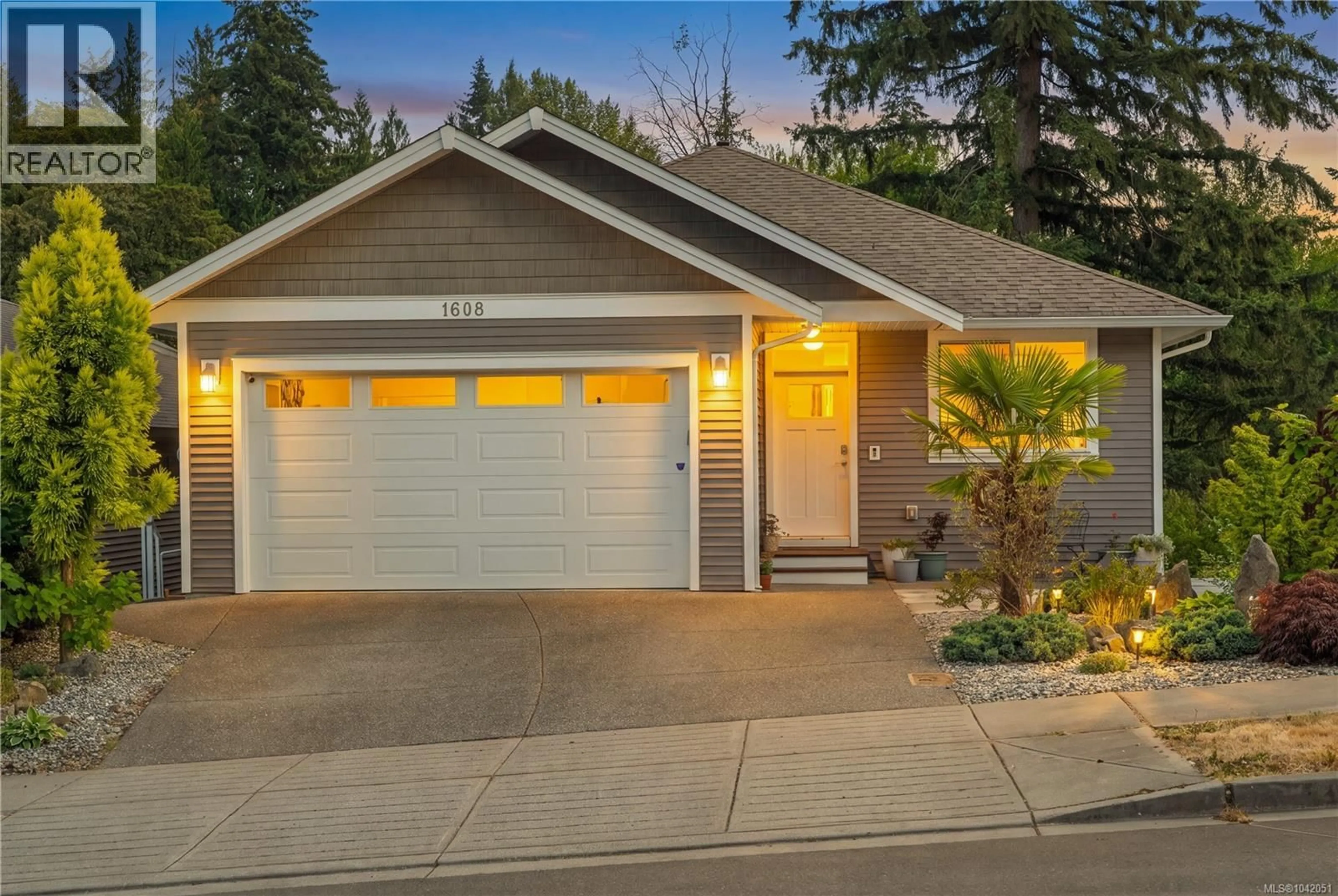 Home with vinyl exterior material, street for 1608 HOSANNA WAY, Nanaimo British Columbia V9X0B2