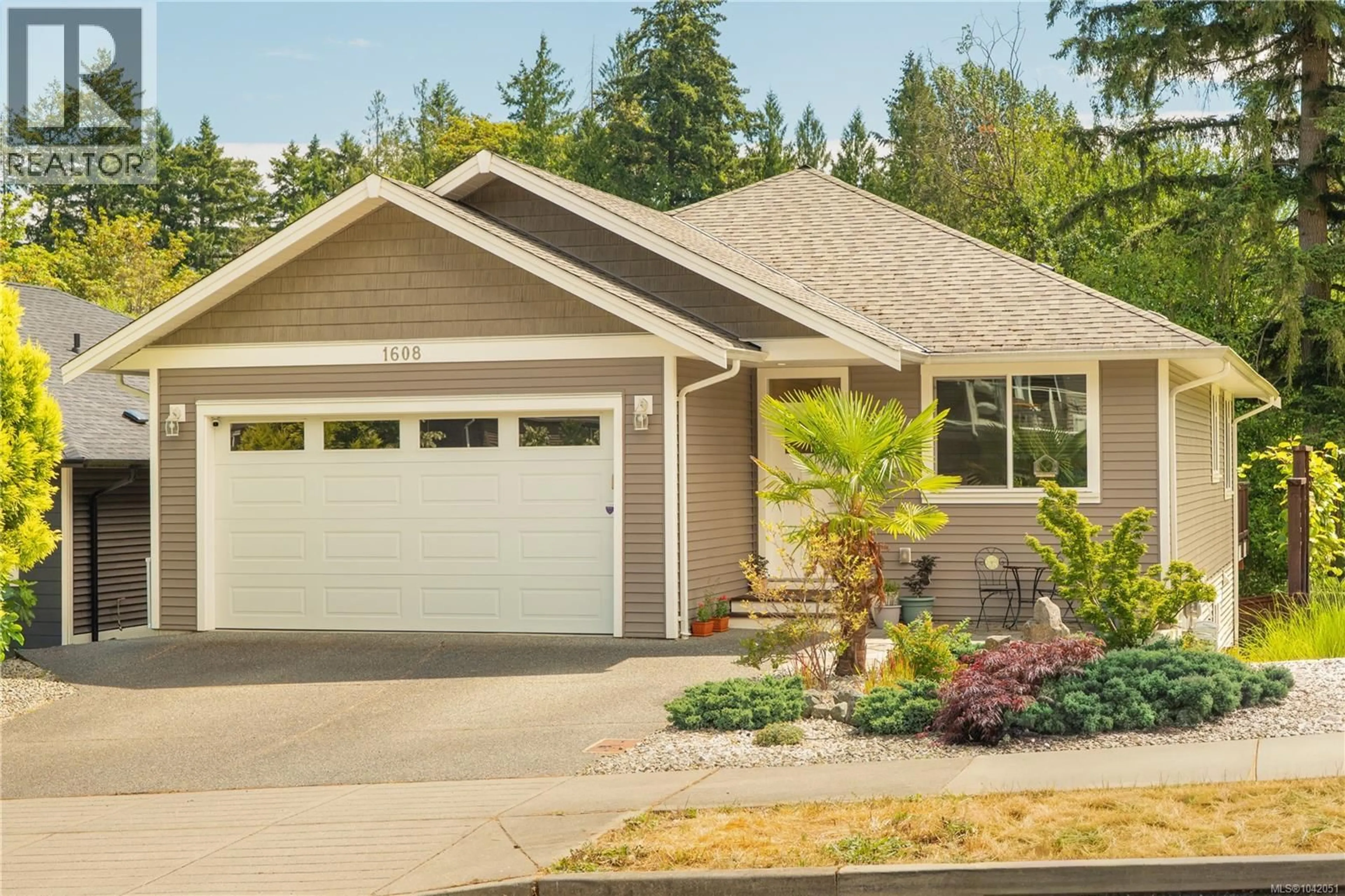 Home with vinyl exterior material, street for 1608 HOSANNA WAY, Nanaimo British Columbia V9X0B2