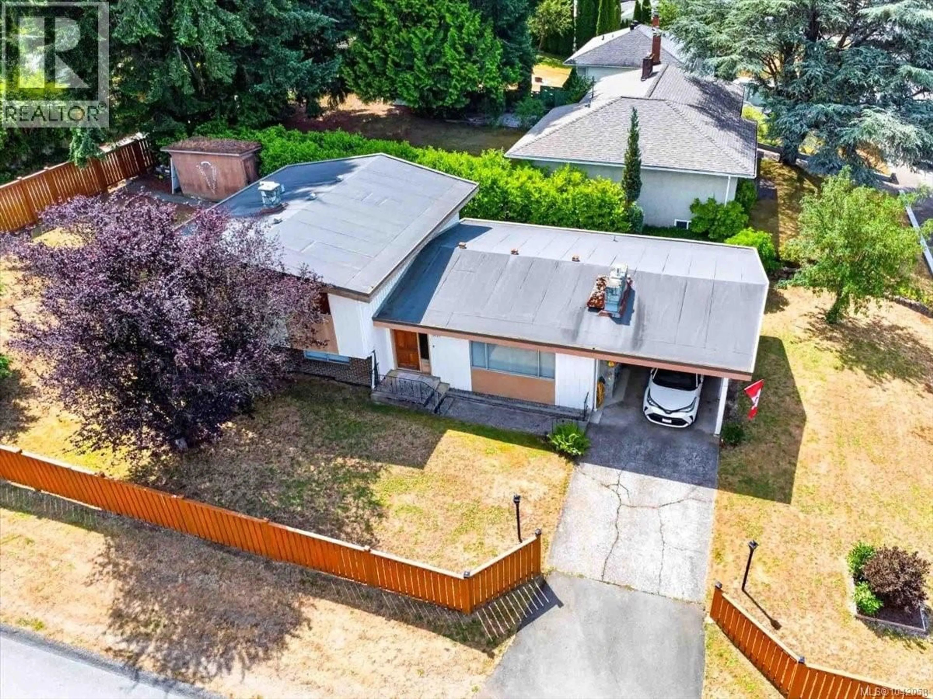 A pic from outside/outdoor area/front of a property/back of a property/a pic from drone, street for 3962 BRUCE STREET, Port Alberni British Columbia V9Y1J4