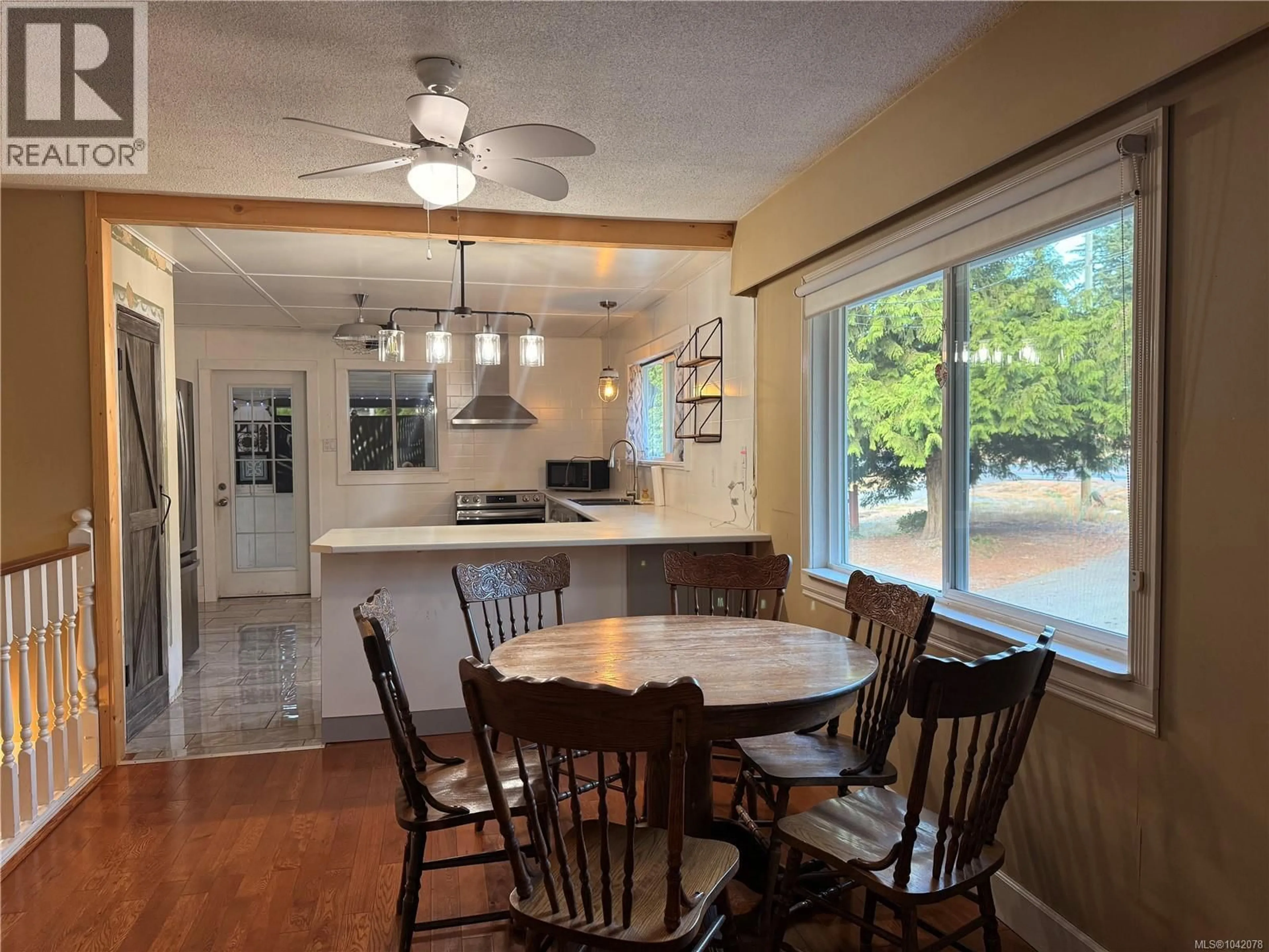 Dining room, unknown for 3575 UPLANDS DRIVE, Nanaimo British Columbia V9T2T4