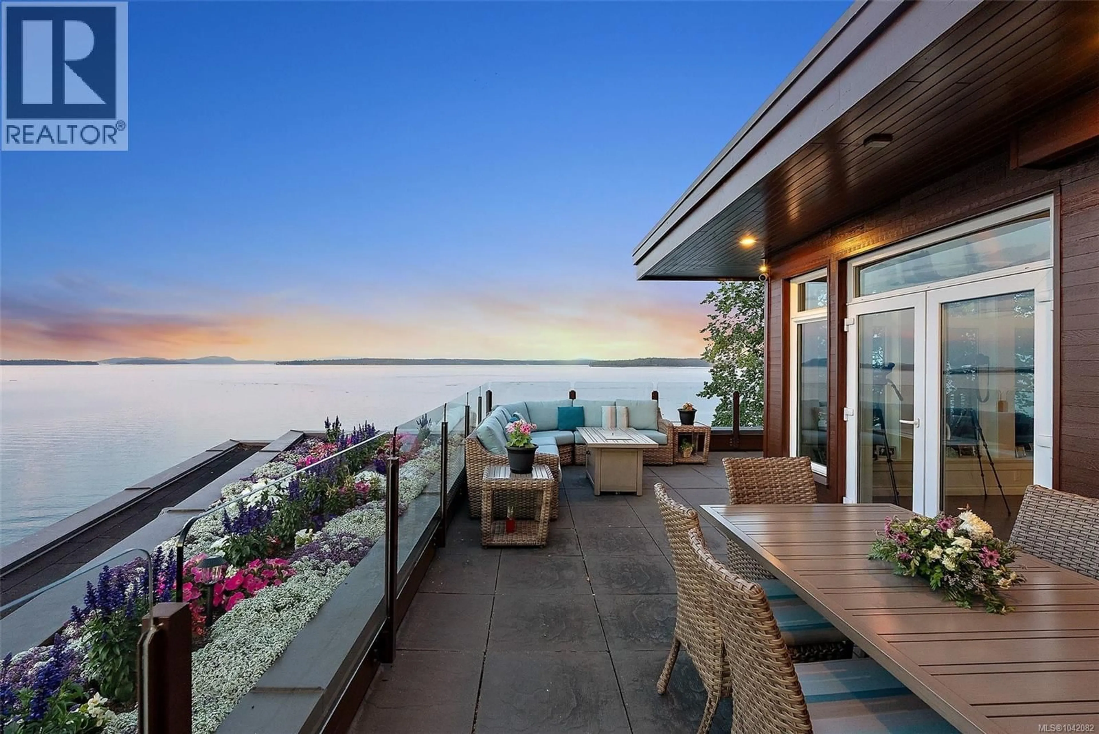 Patio, water/lake/river/ocean view for 302 - 9115 LOCHSIDE DRIVE, North Saanich British Columbia V8L1N1