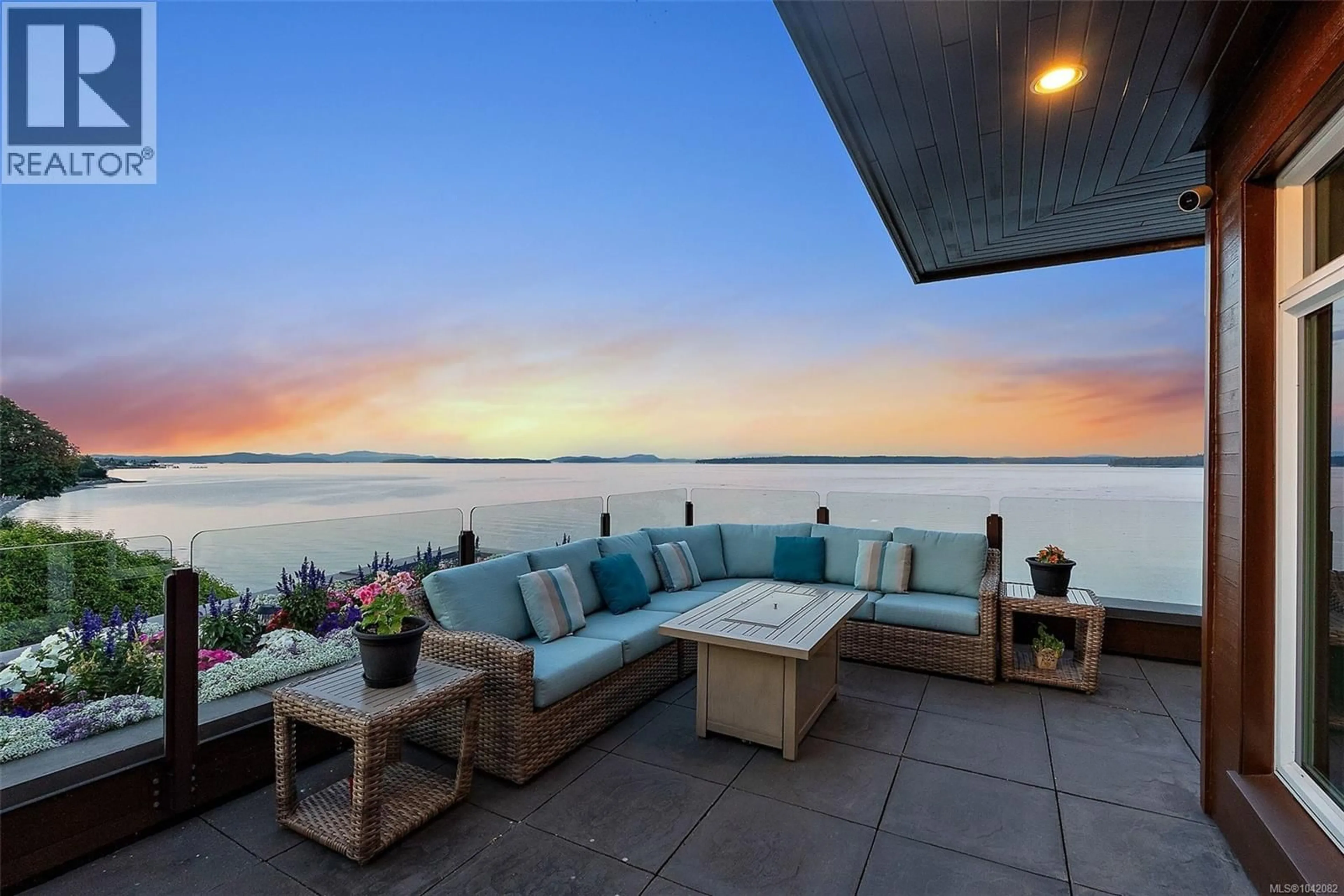 Patio, water/lake/river/ocean view for 302 - 9115 LOCHSIDE DRIVE, North Saanich British Columbia V8L1N1