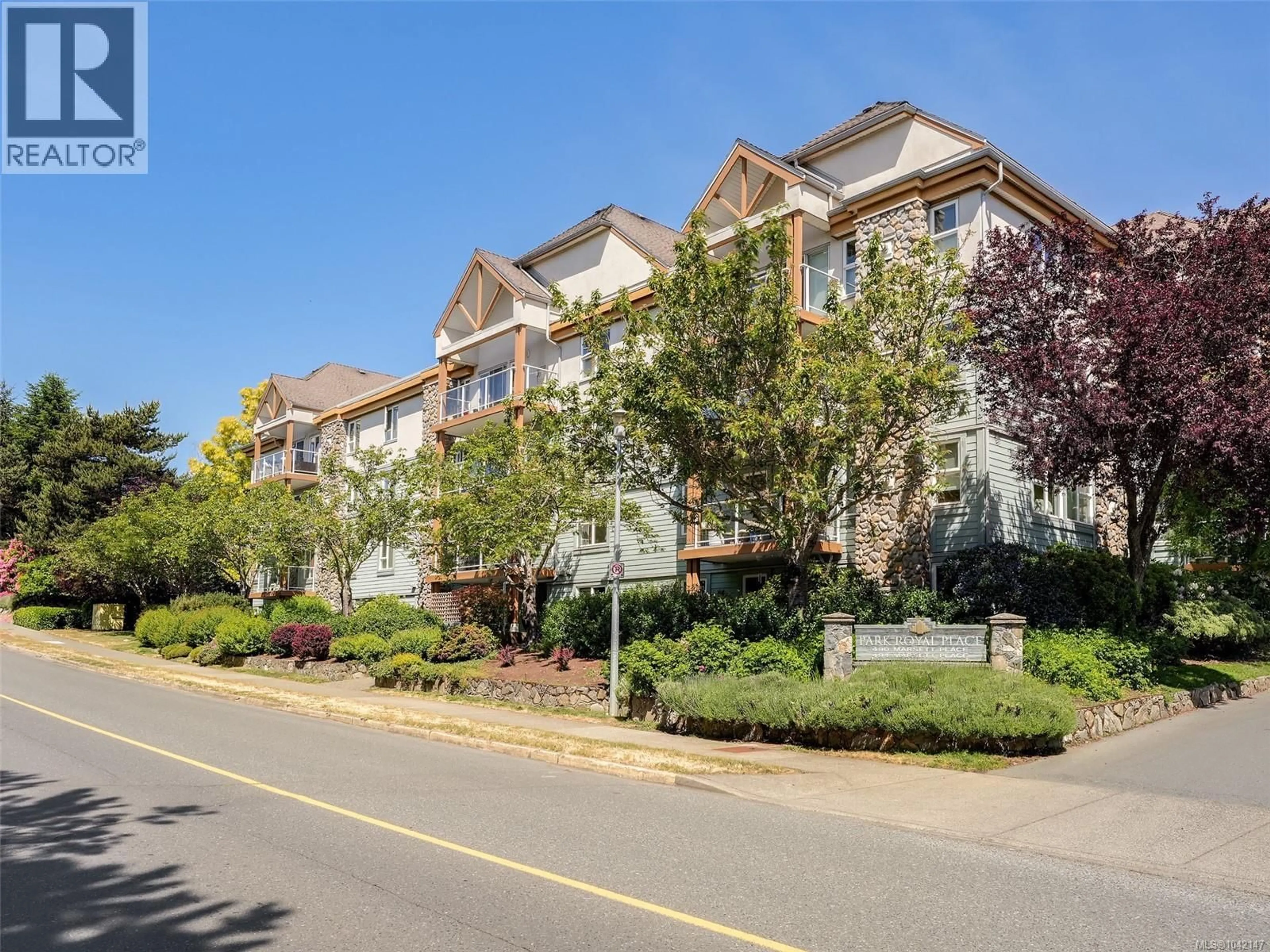 Unknown for 210 - 494 MARSETT PLACE, Saanich British Columbia V8Z7J1