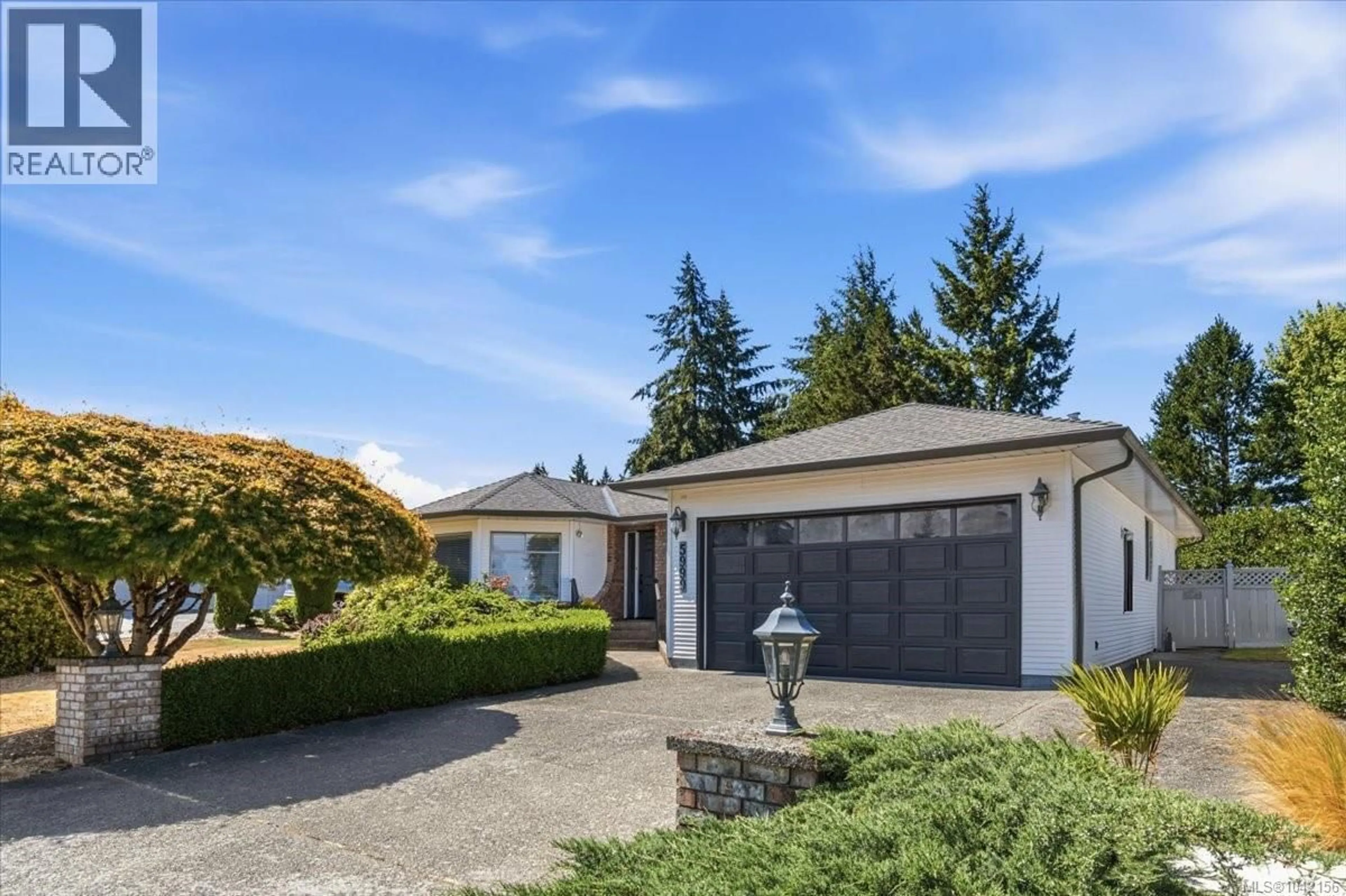 Home with vinyl exterior material, street for 5999 SUNSET ROAD, Nanaimo British Columbia V9V1K4