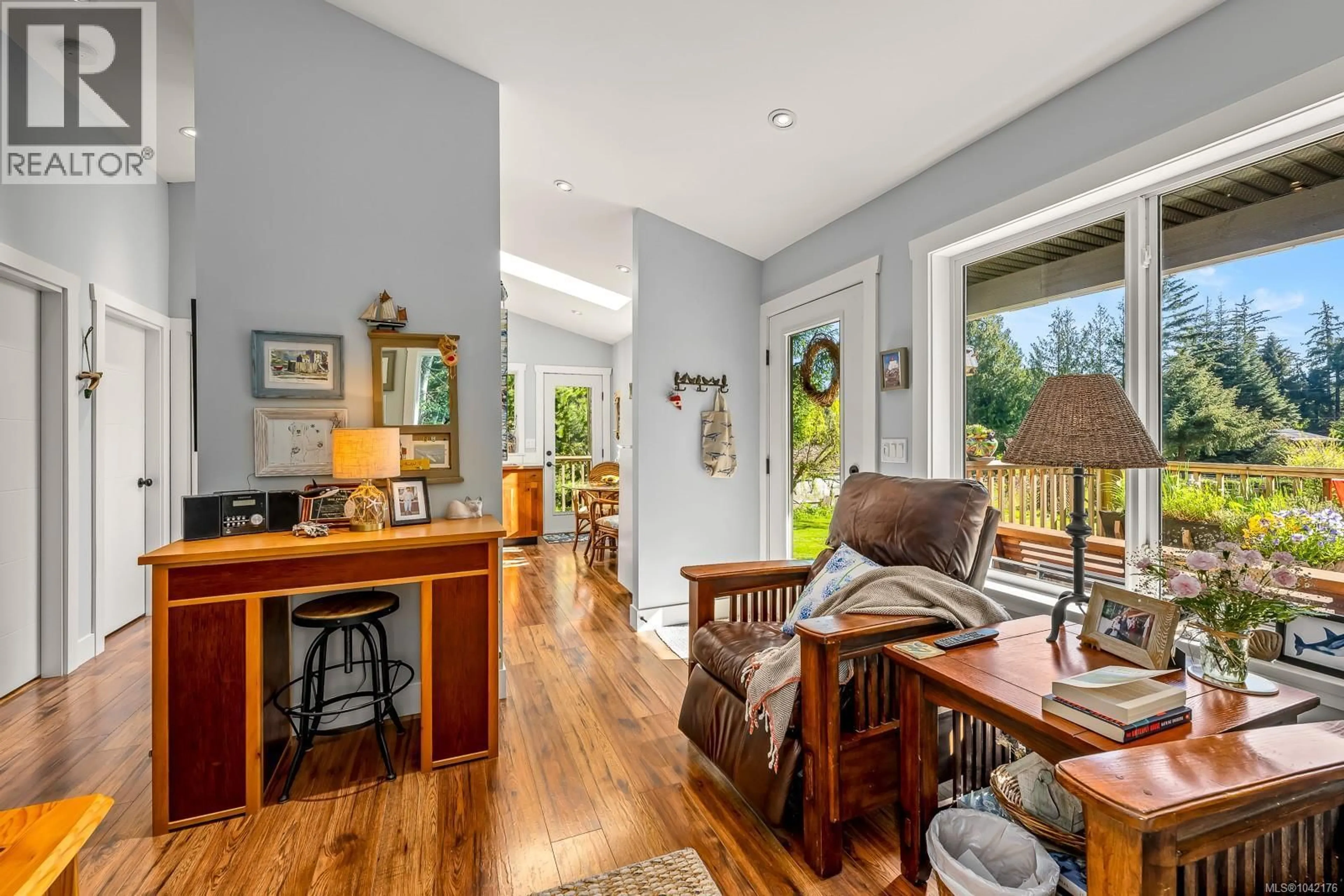 Living room with furniture, unknown for 1495 BAIKIE ROAD, Denman Island British Columbia V0R1T0