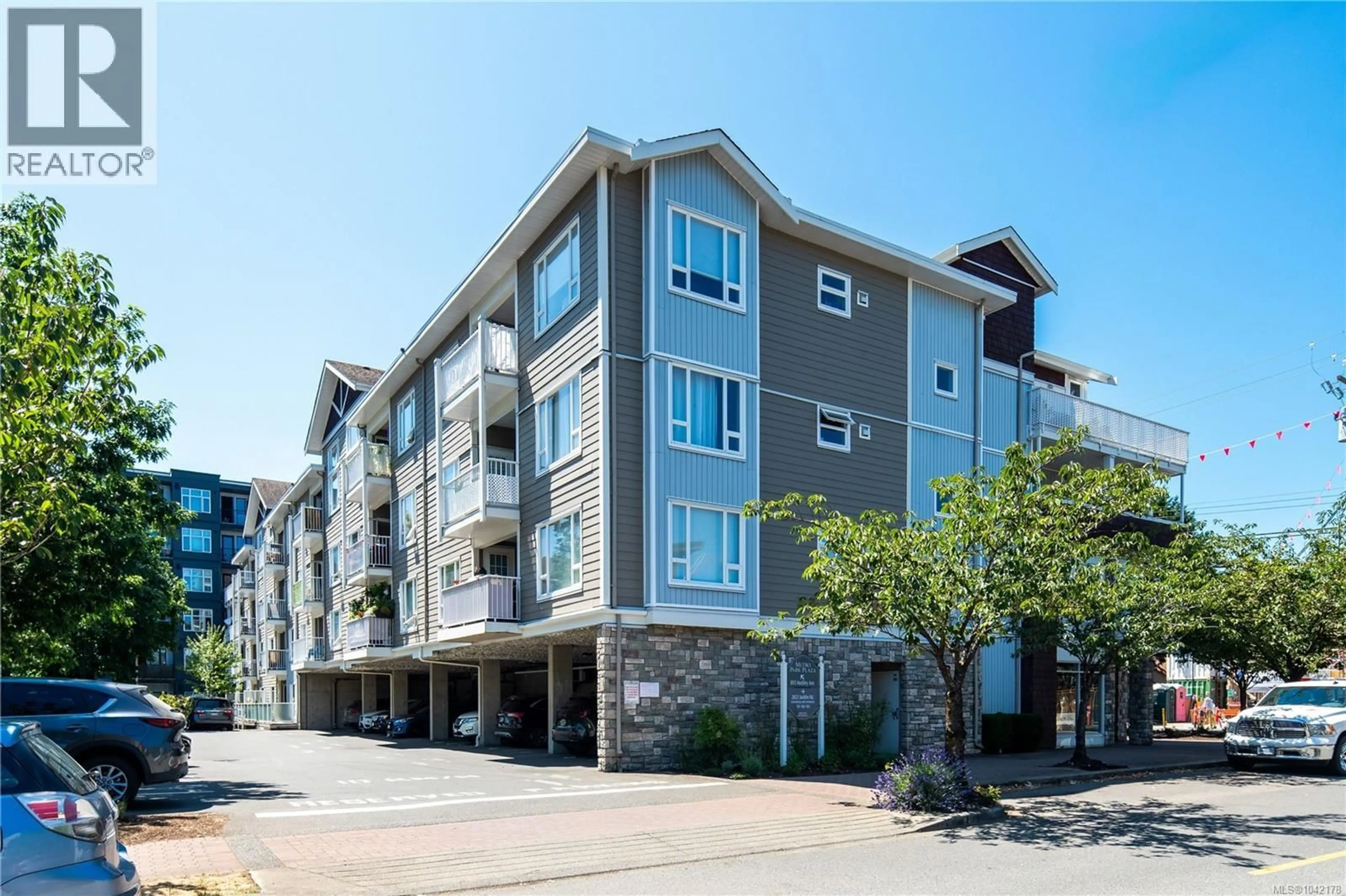 Patio, building for 205 - 2823 JACKLIN ROAD, Langford British Columbia V9B3Y1