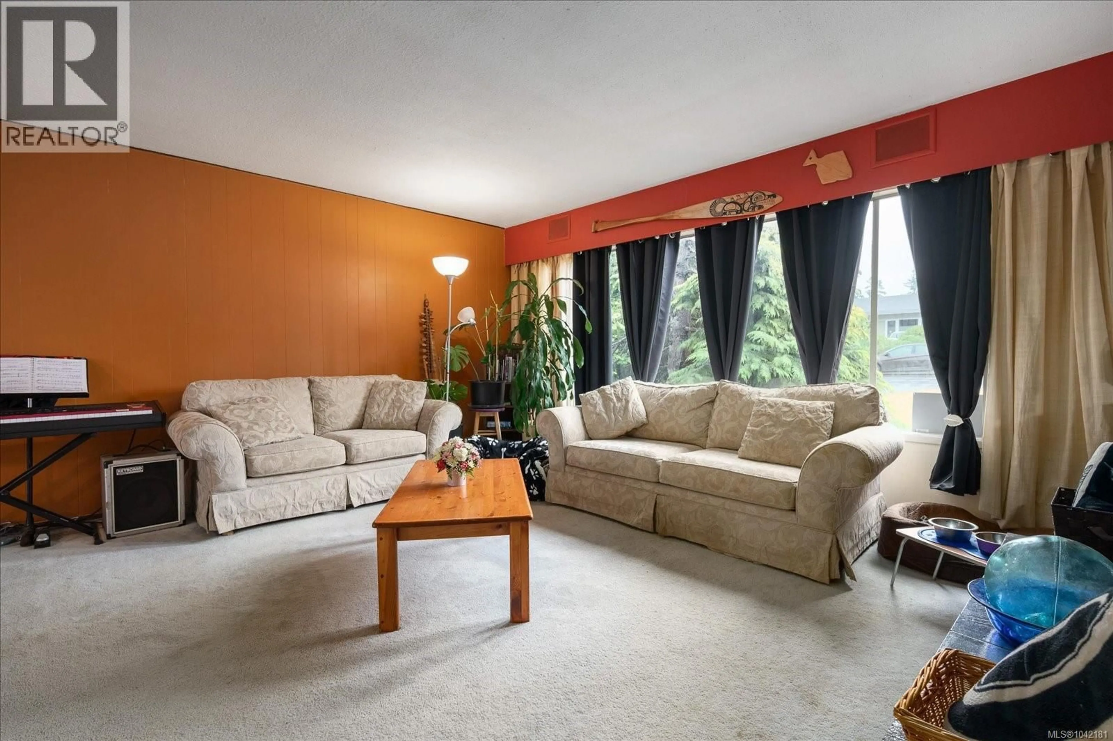 Living room with furniture, unknown for 91 GARNER CRESCENT, Nanaimo British Columbia V9R2A5