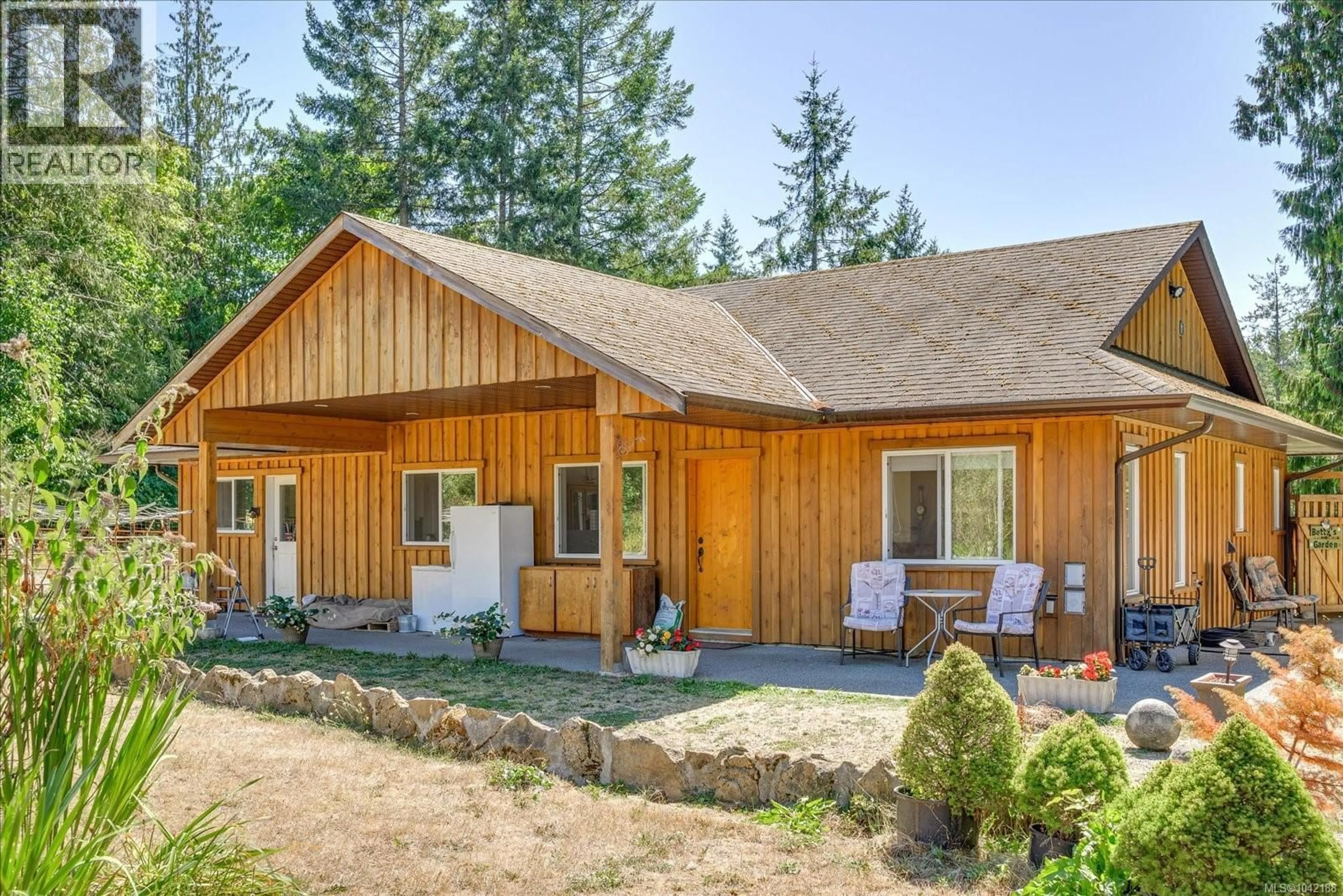 Home with vinyl exterior material, unknown for 3171 DECOURCY DRIVE, Nanaimo British Columbia V9G1E2
